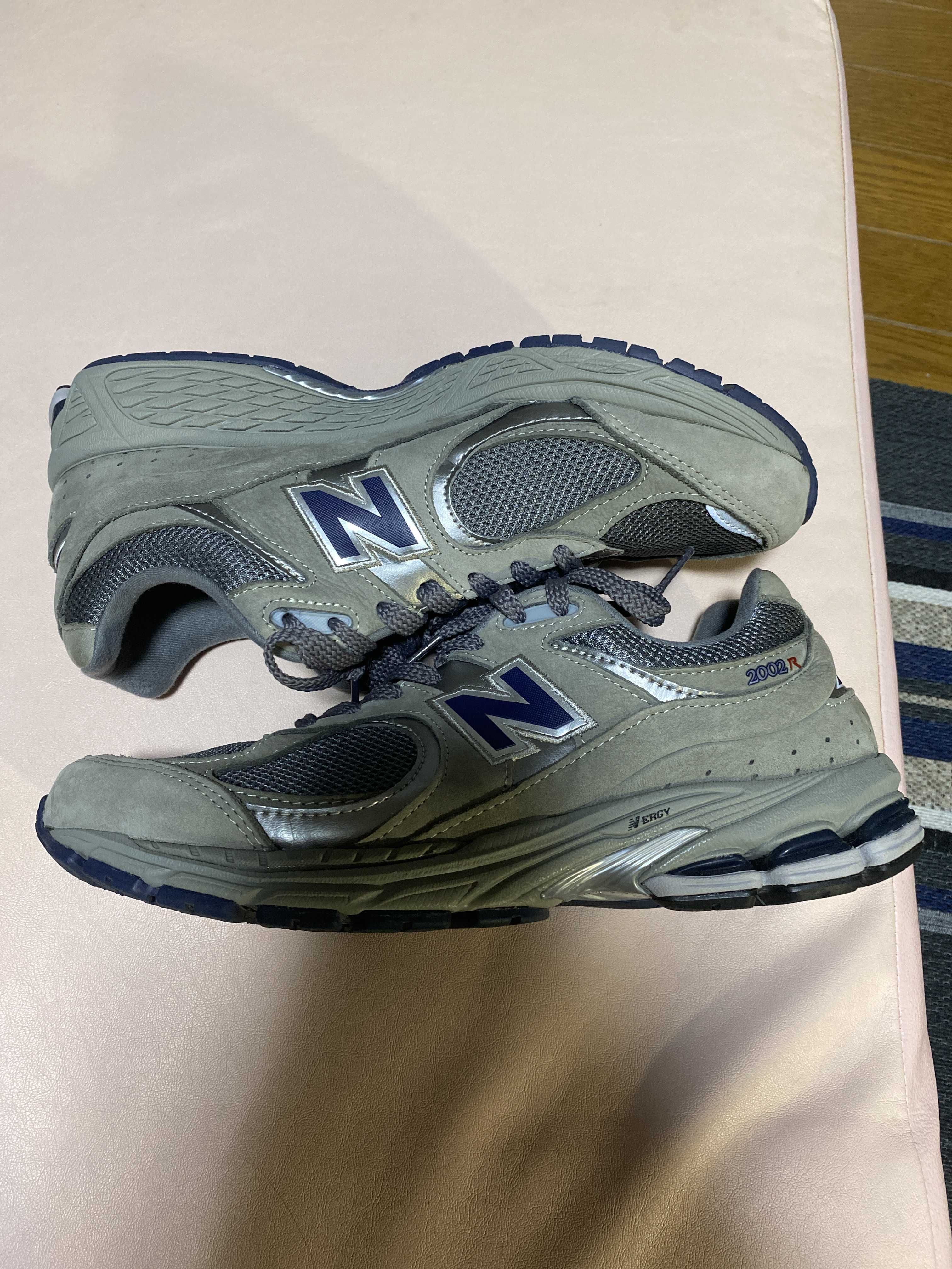 New Balance 2002R "Gray"