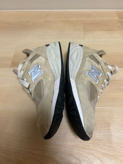 KITH × New Balance 990V2 "Tan"