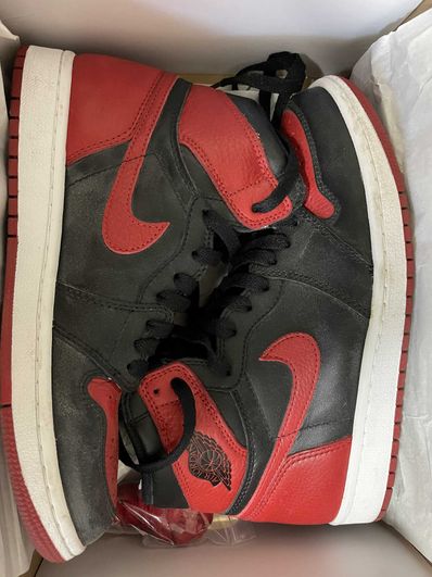 Nike Air Jordan 1 Retro High OG "Bred/Banned" (2016)