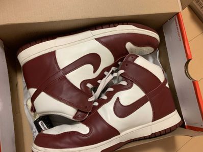 NIKE Women's DUNK HIGH "TEAM RED"
