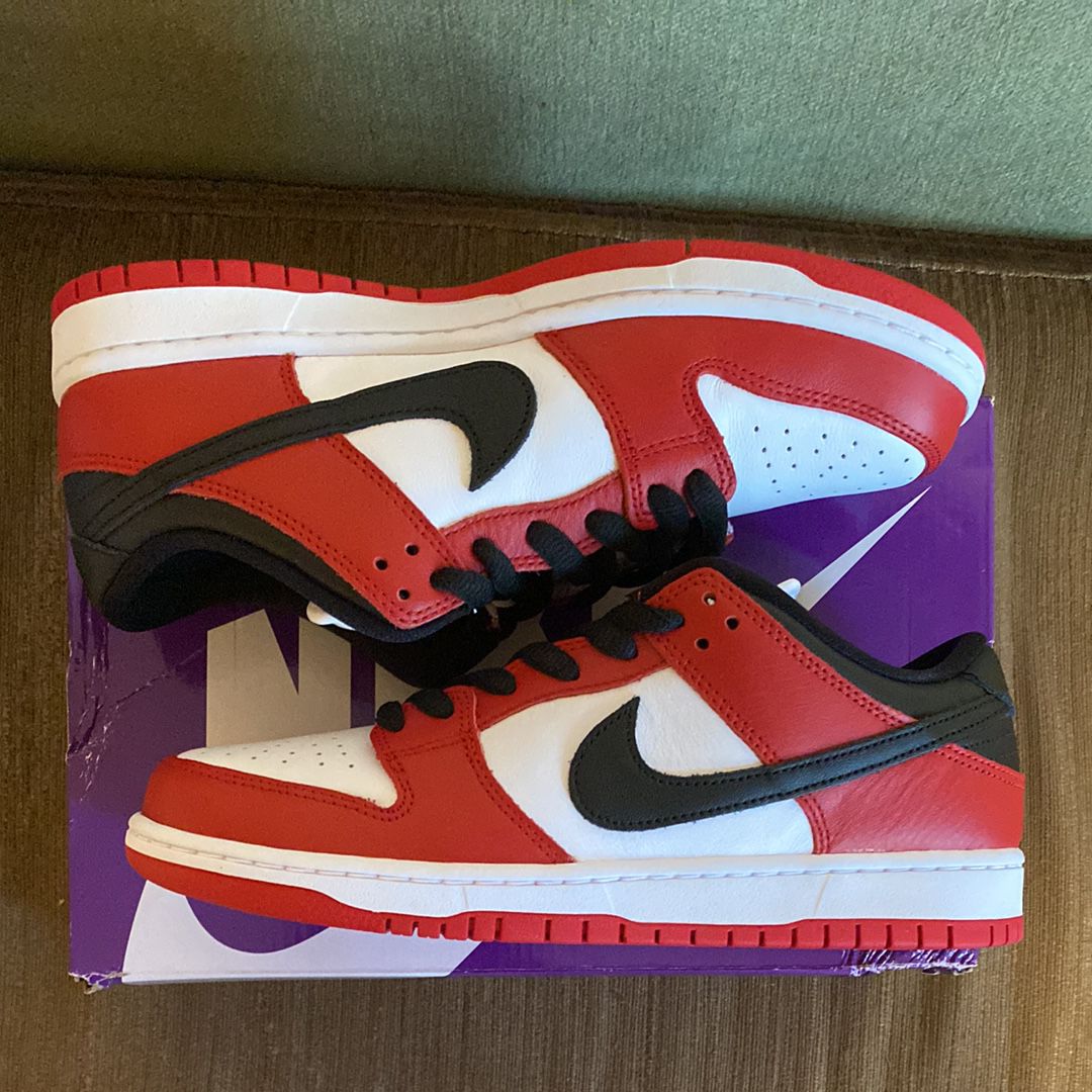 Nike SB Dunk Low Pro "J-Pack Chicago/Varsity Red and White"