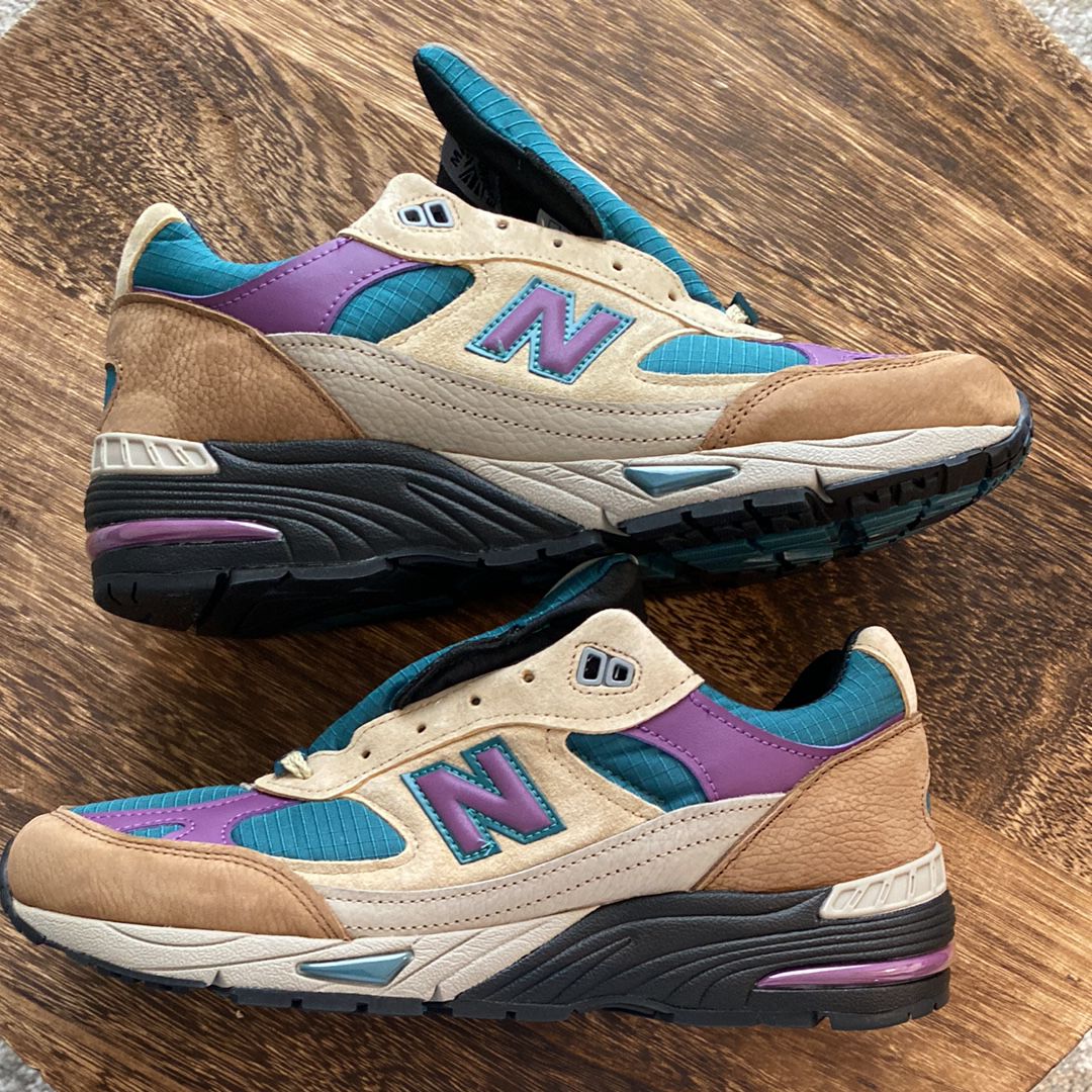 Palace × New Balance 991 "Taupe"
