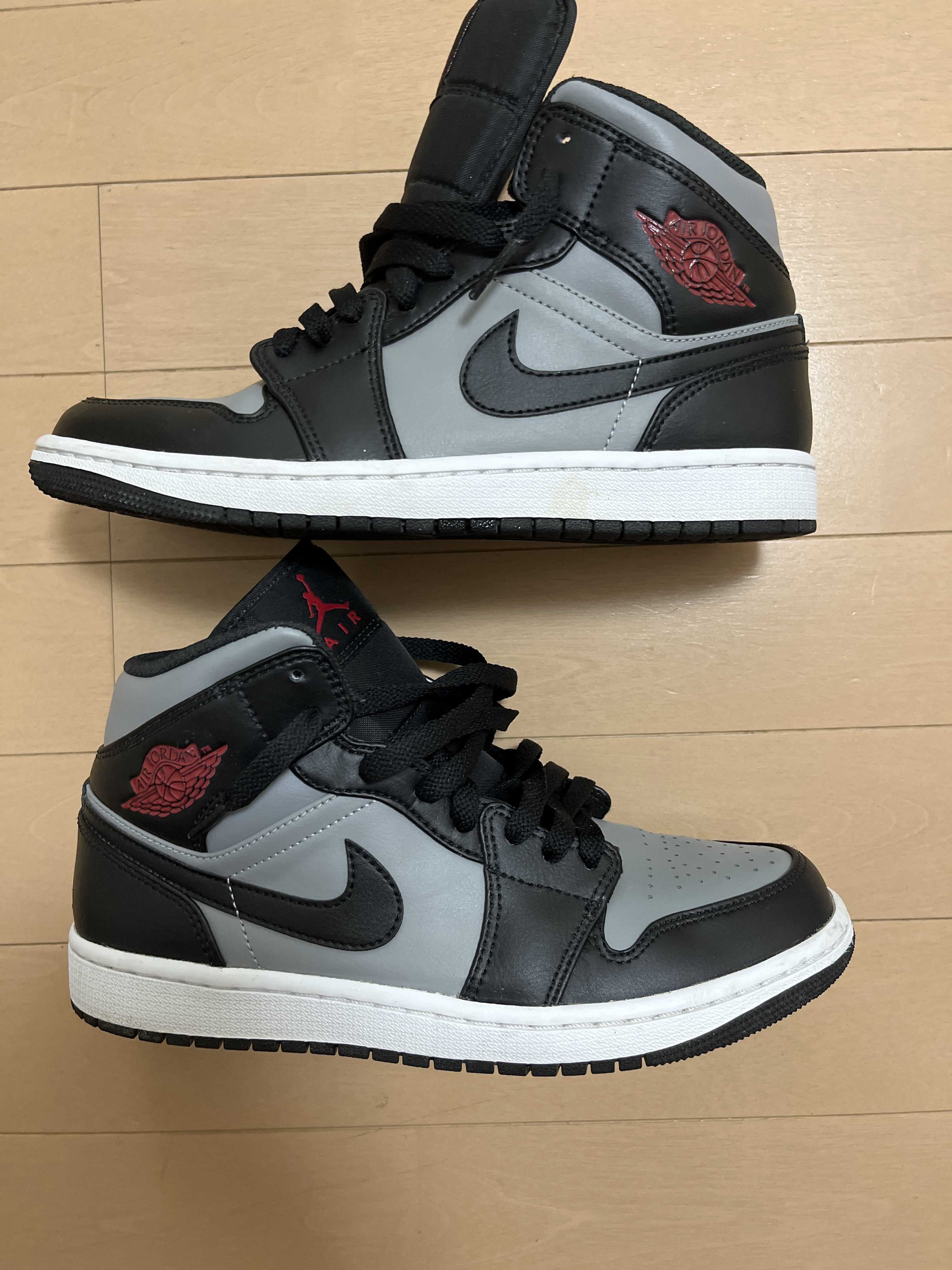 Nike Air Jordan 1 Mid "Shadow"