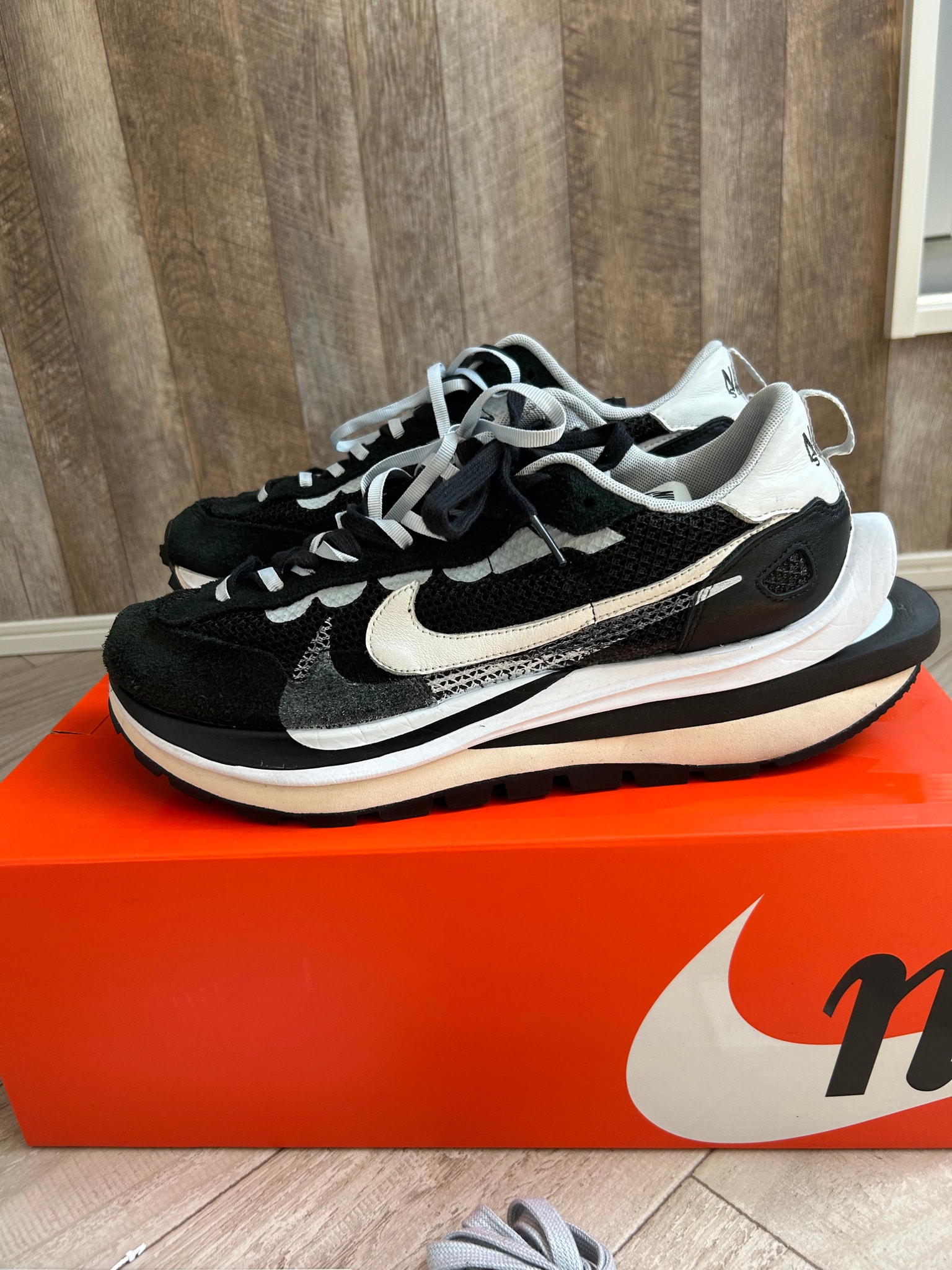 sacai × Nike Vapor Waffle "Black and White"