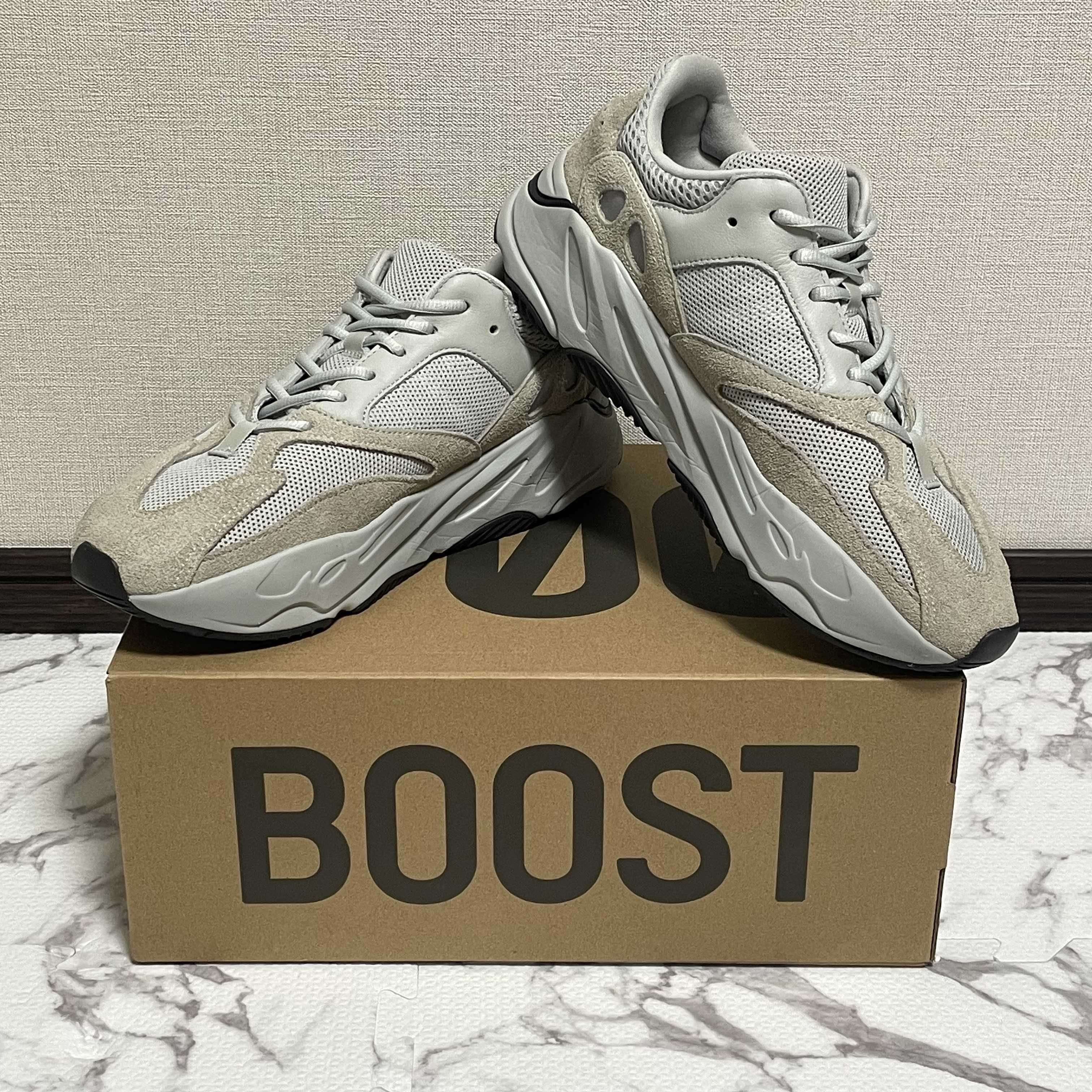 adidas YEEZY Boost 700 "Salt"