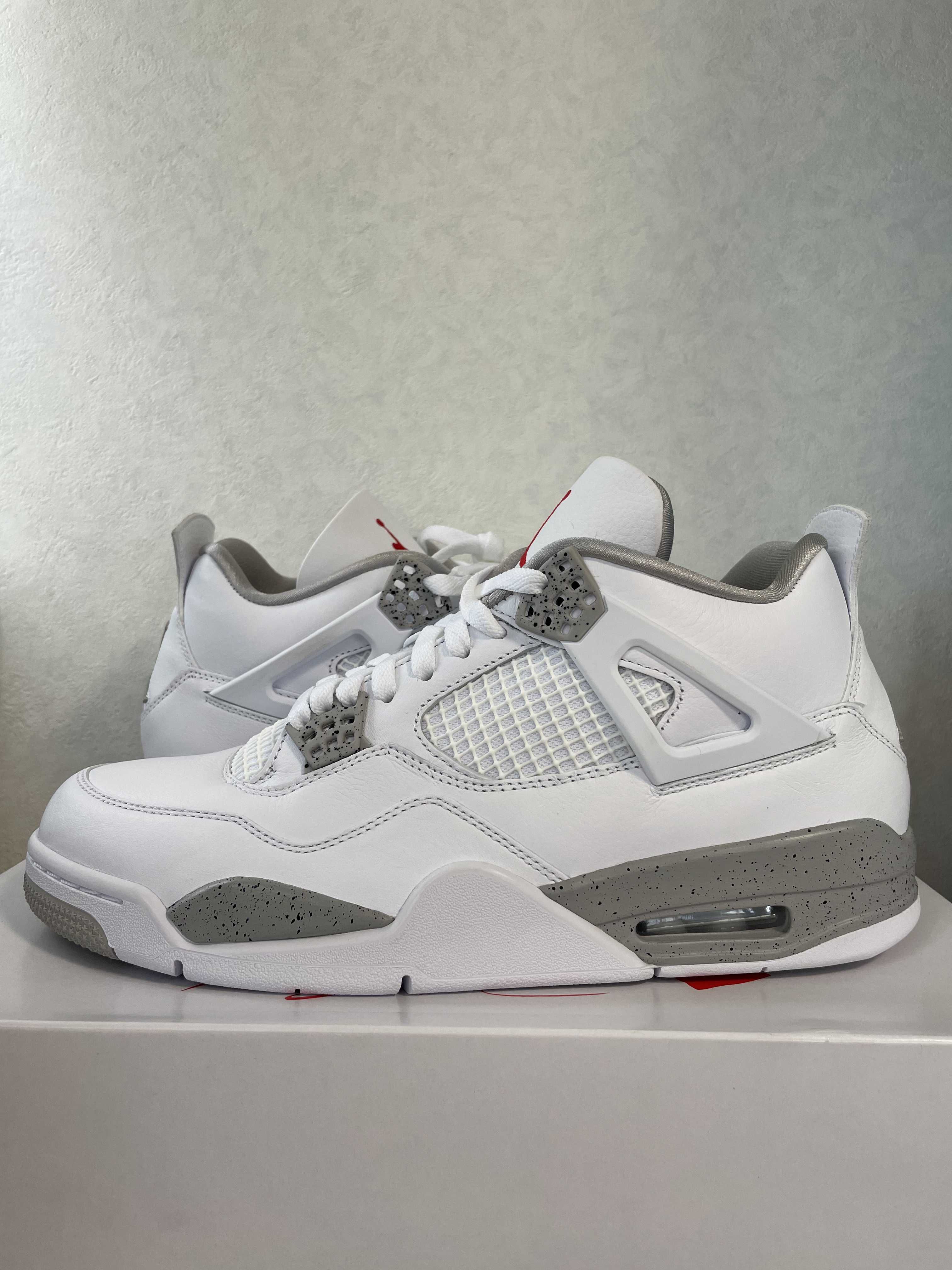 Nike Air Jordan 4 "Tech White"  