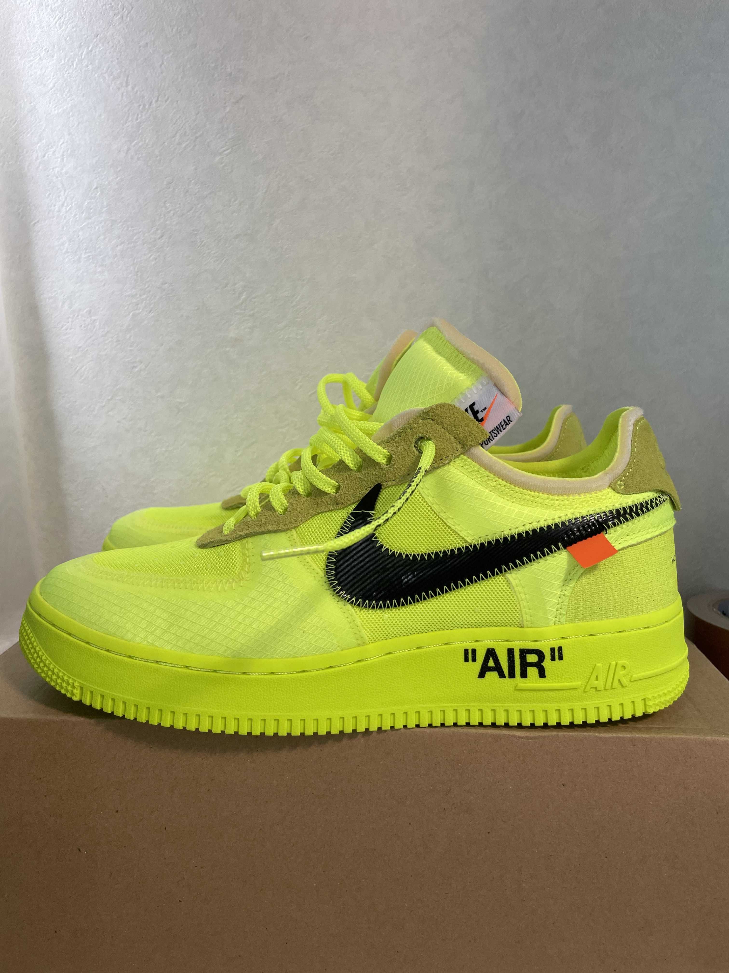 Off-White × Nike Air Force 1 Low "Volt"