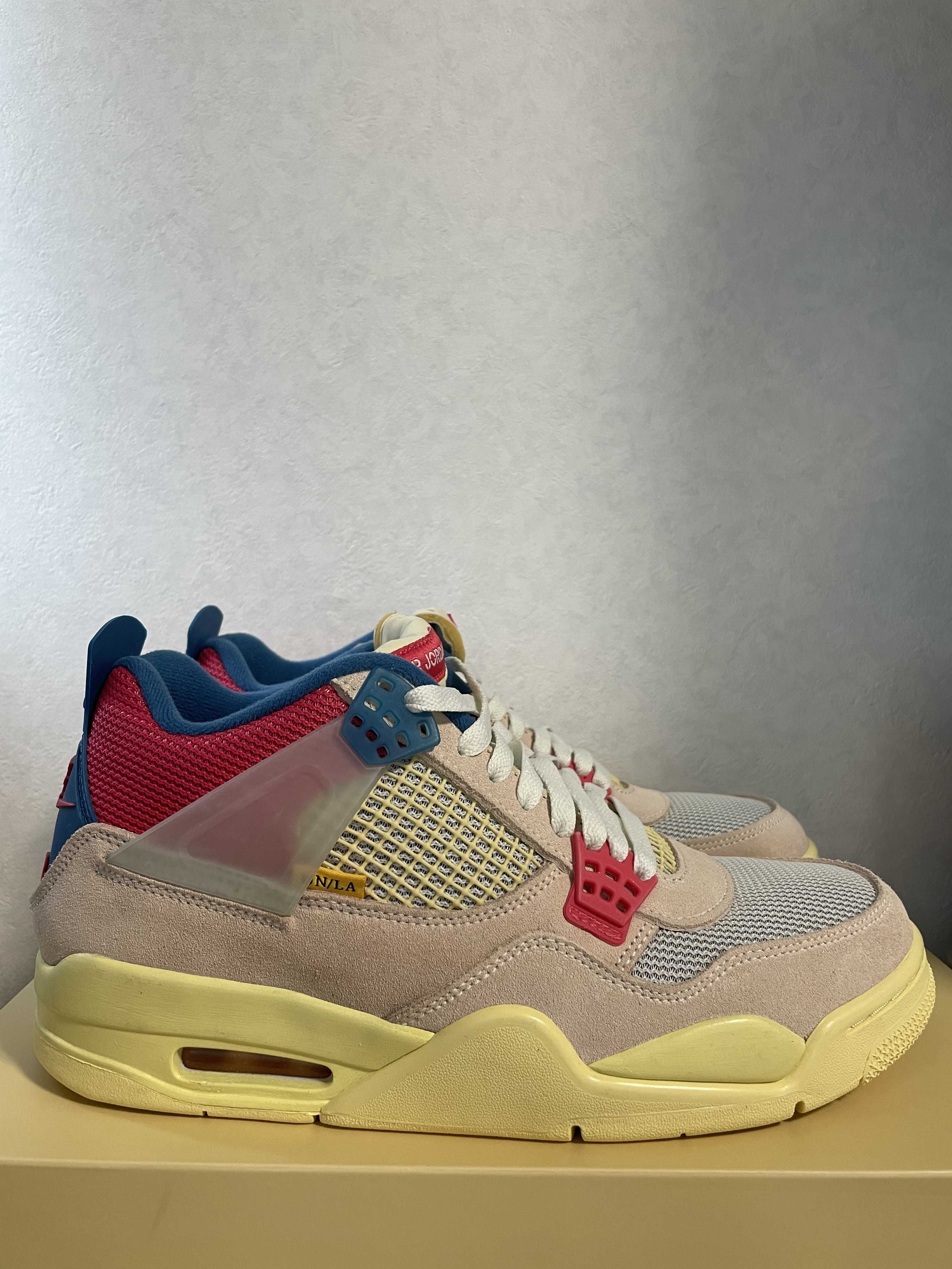 UNION × Nike Air Jordan 4 SP "Guava Ice/Light Fusion Red"