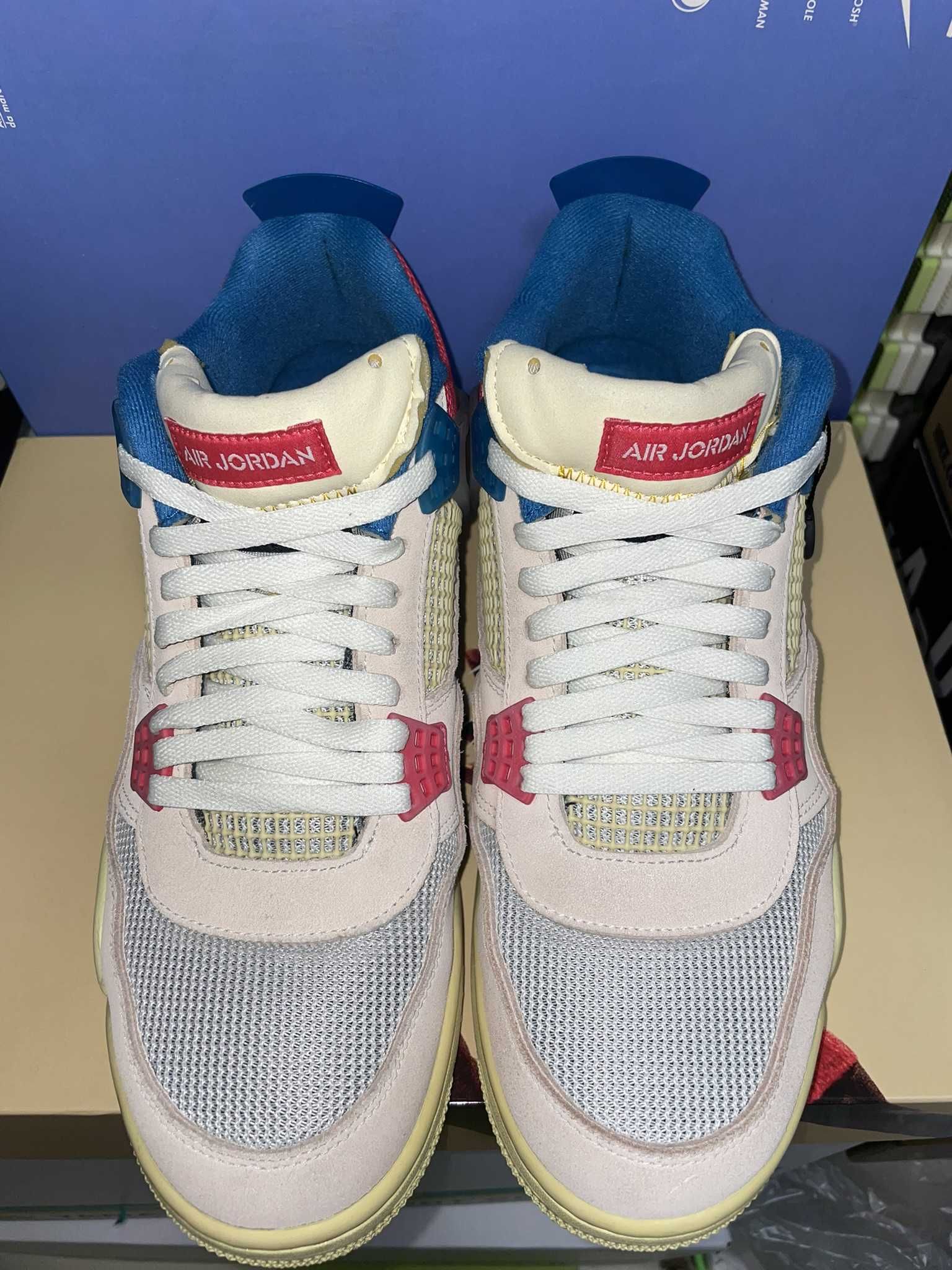 UNION × Nike Air Jordan 4 SP "Guava Ice/Light Fusion Red"