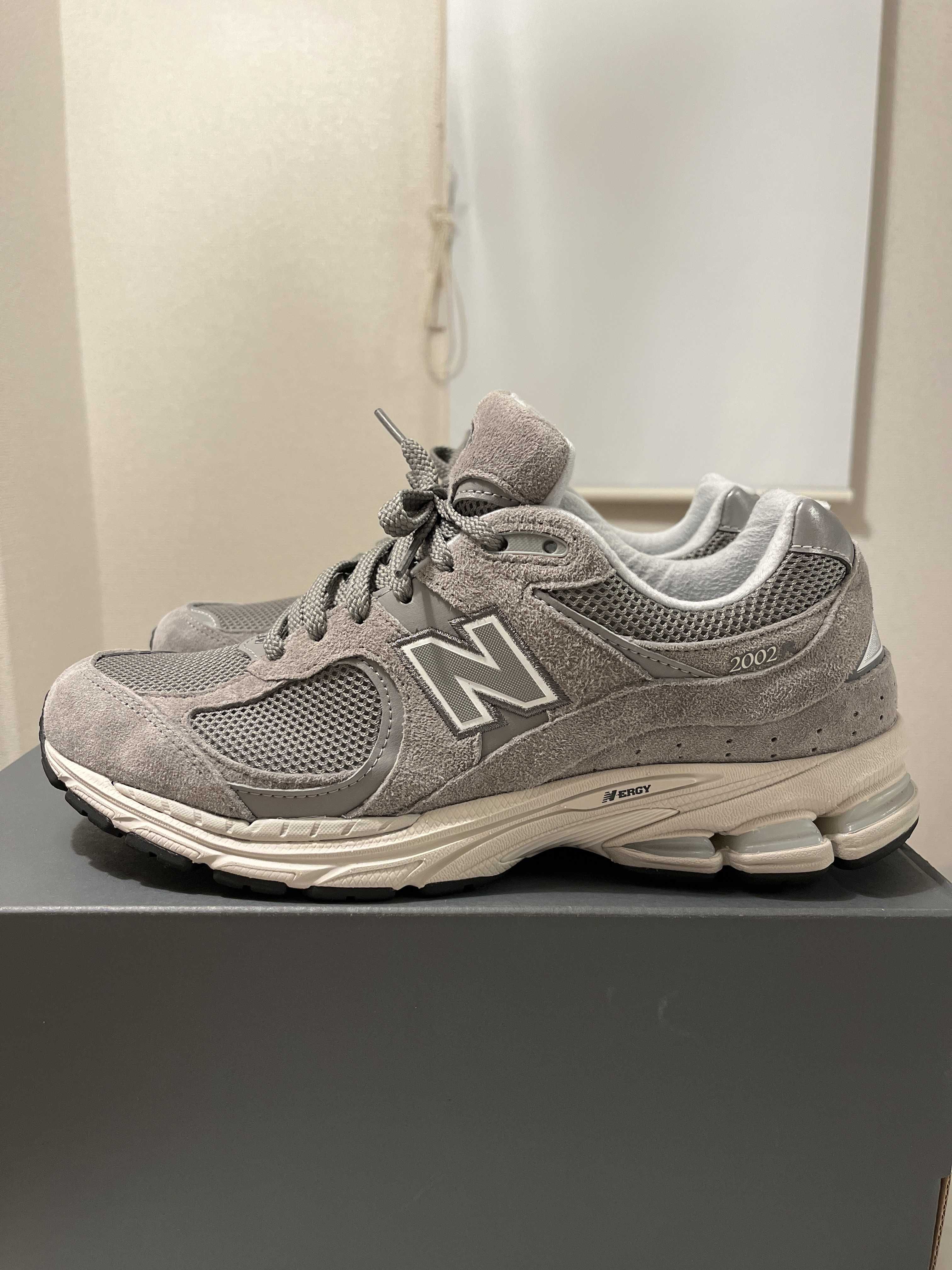 New Balance 2002R "Marblehead/Light Aluminum"