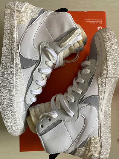 sacai × NIKE BLAZER MID "WHITE/WOLF GREY"