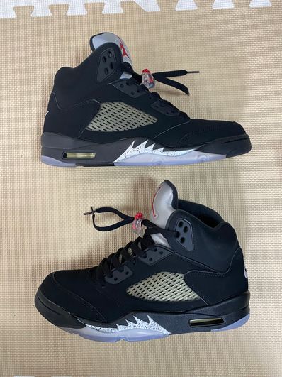 Nike Air Jordan 5 Retro OG "Black/Fire Red/Metallic Silver/White" (2016)