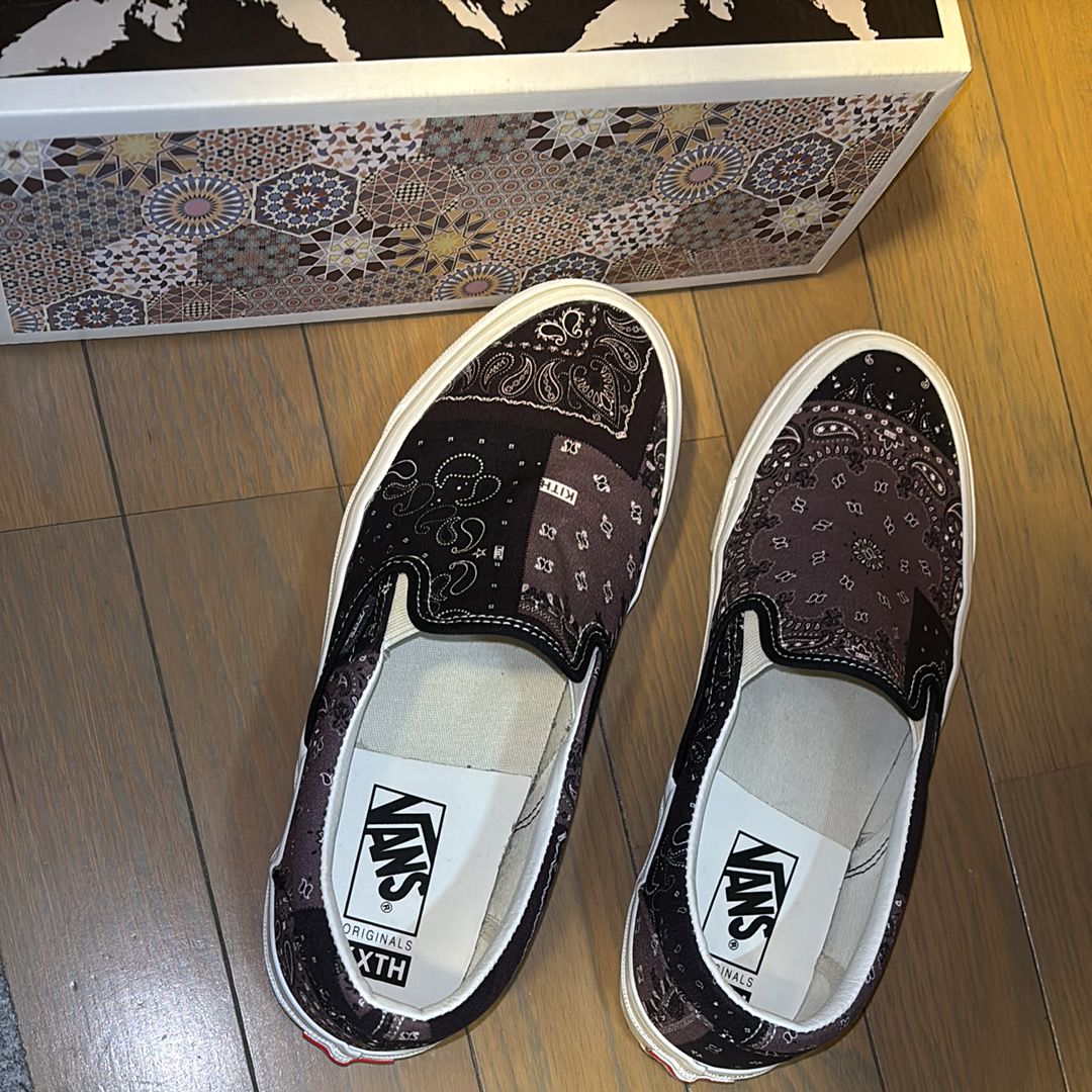 KITH × Vans Vault OG Classic Slip-On LX Bandana "Moonless Night"