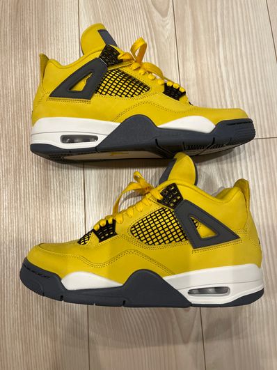 Nike Air Jordan 4 "Tour Yellow"