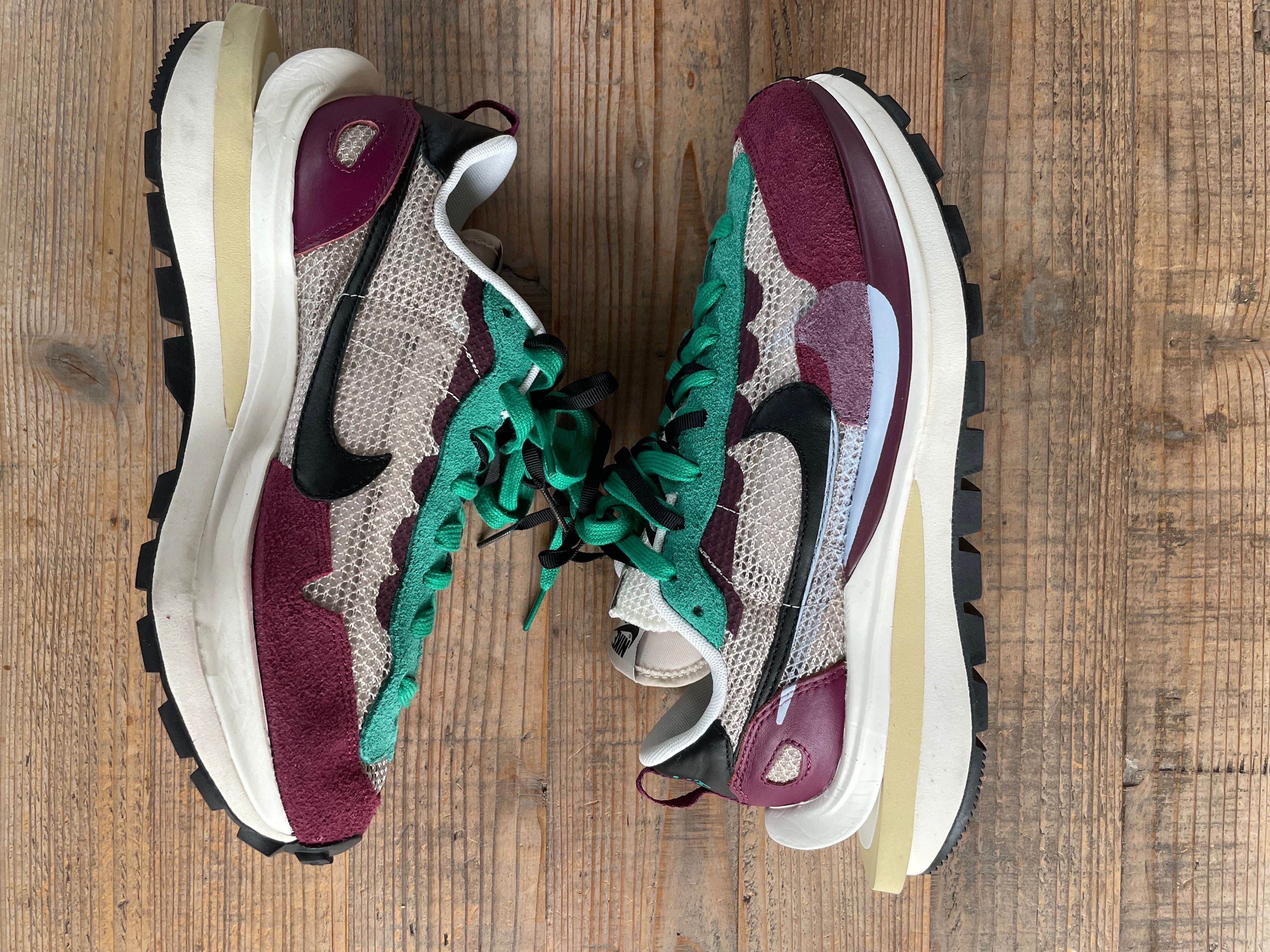 sacai × Nike Vapor Waffle "String/Red/Green"