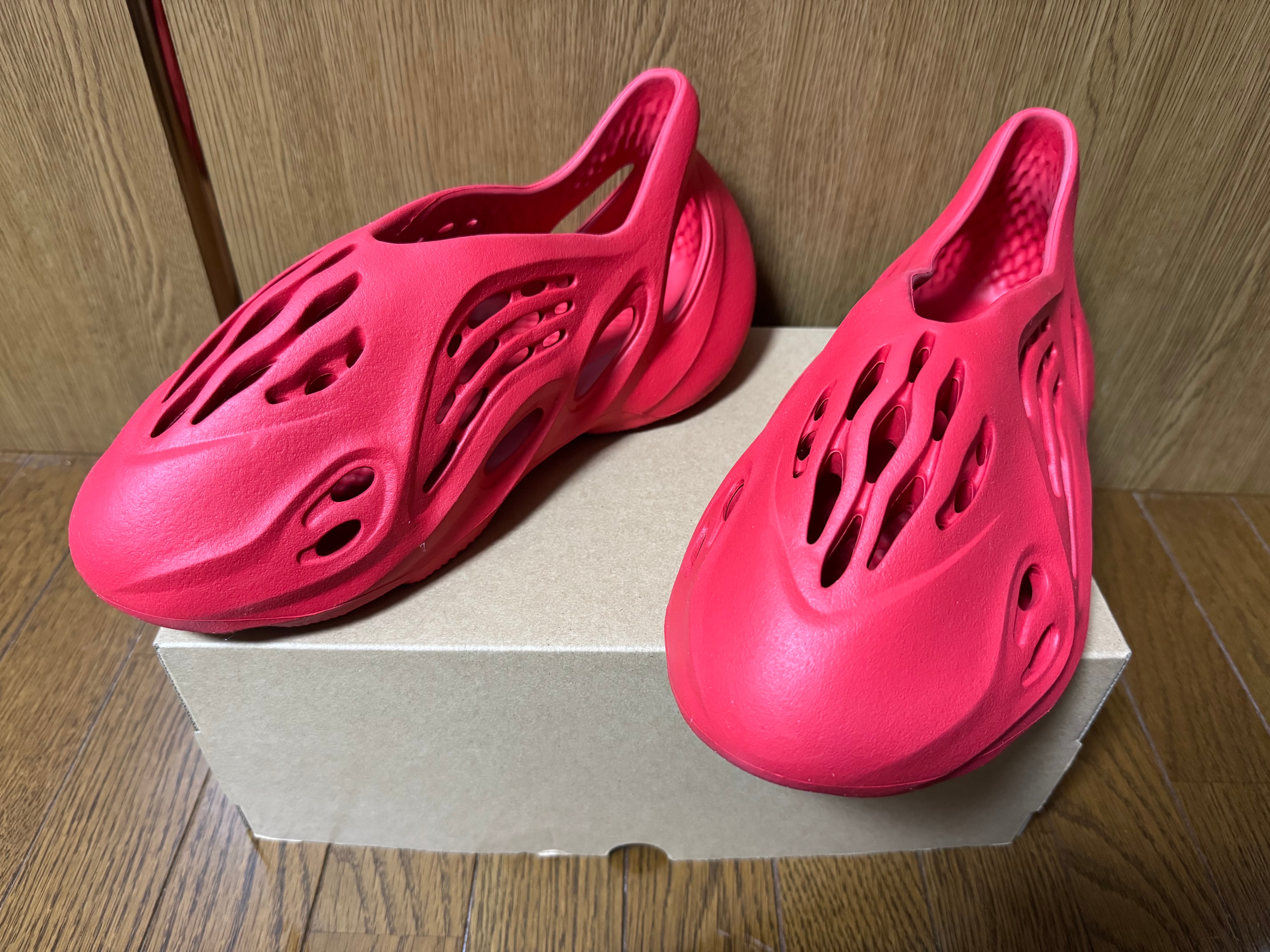 adidas YEEZY Foam Runner "Vermilion"