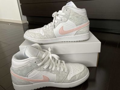 Nike Women's Air Jordan 1 Mid SE "Light Iron Ore"