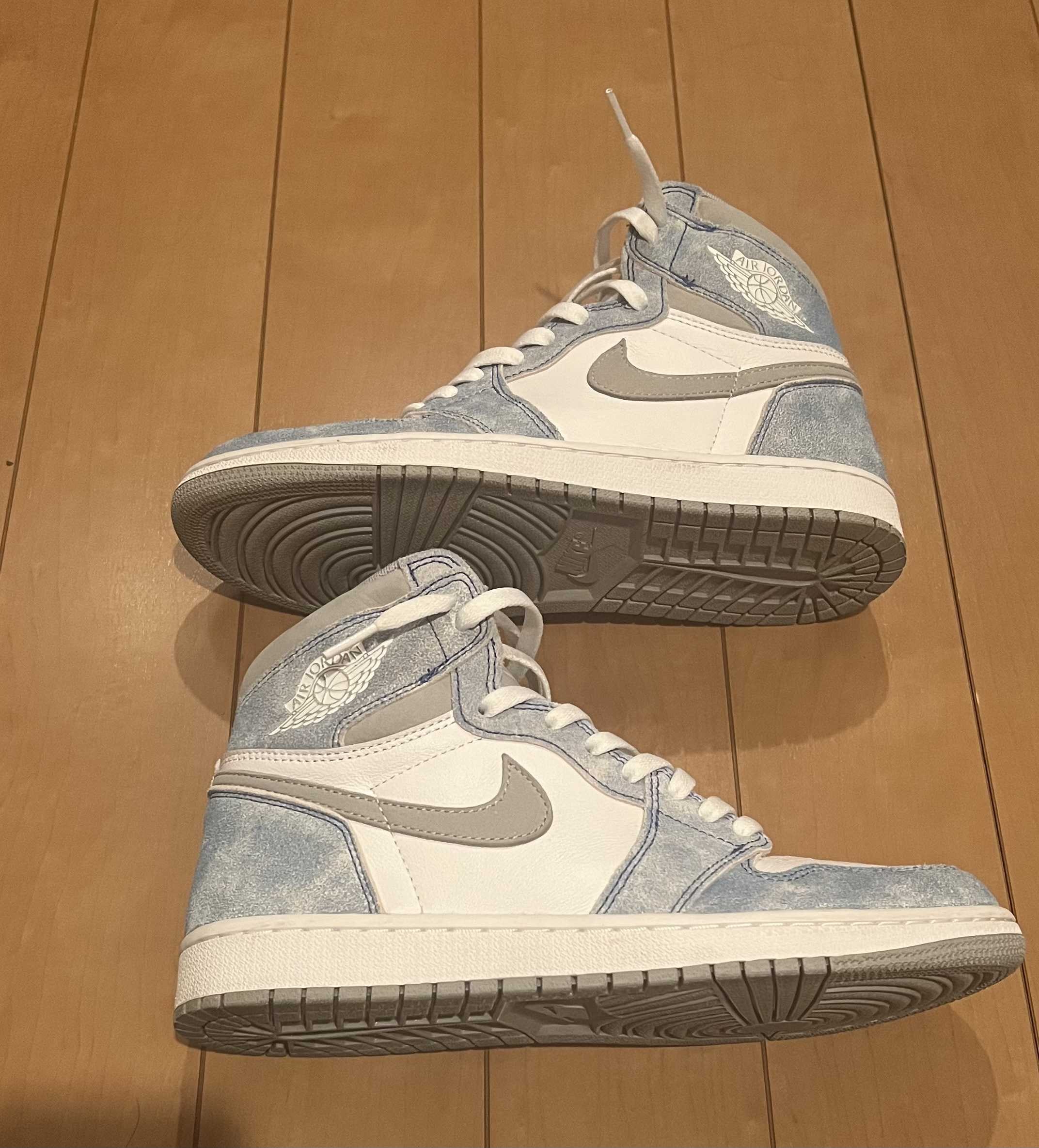 Nike Air Jordan 1 High OG "Hyper Royal"