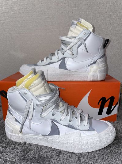 sacai × NIKE BLAZER MID "WHITE/WOLF GREY"