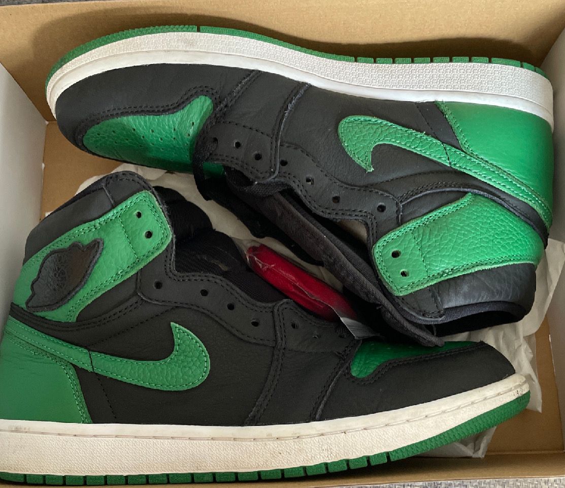 Nike Air Jordan 1 Retro High OG "Black/Pine Green" (2020)