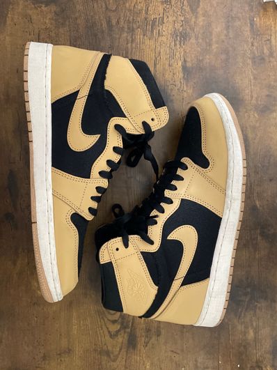 Nike Air Jordan 1 Retro High OG "Vachetta Tan"