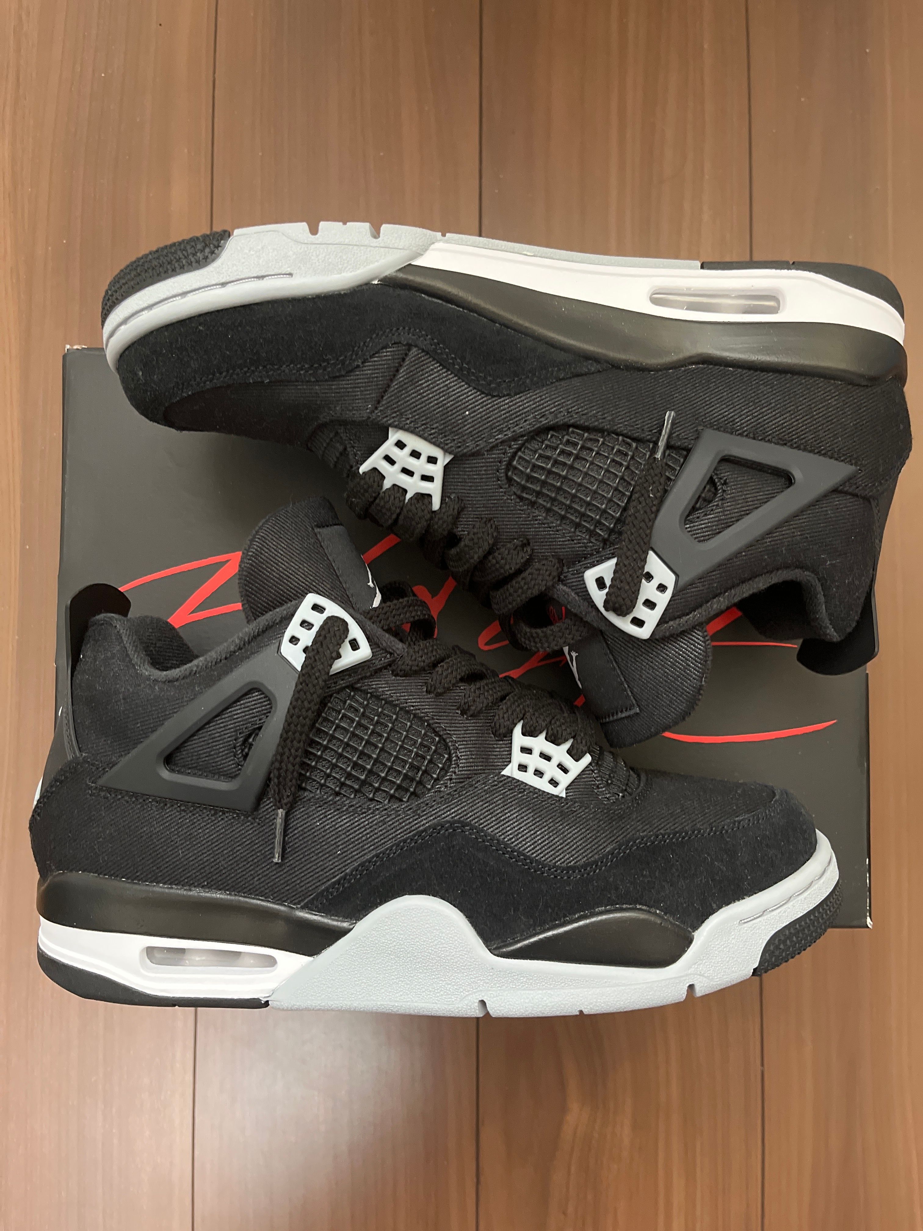 Nike Air Jordan 4 SE "Black and Light Steel"
