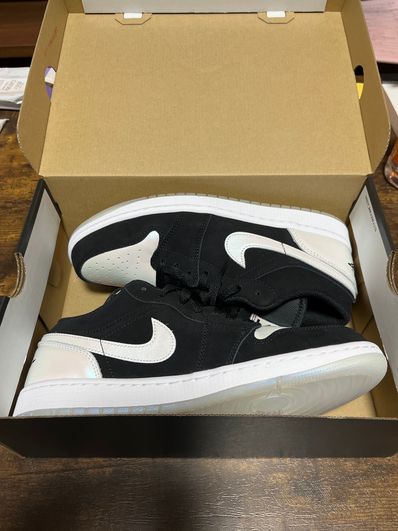 Nike Air Jordan 1 Low "Omega/Black/White"