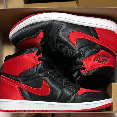 Nike Women's Air Jordan 1 Retro High OG "Satin Bred"