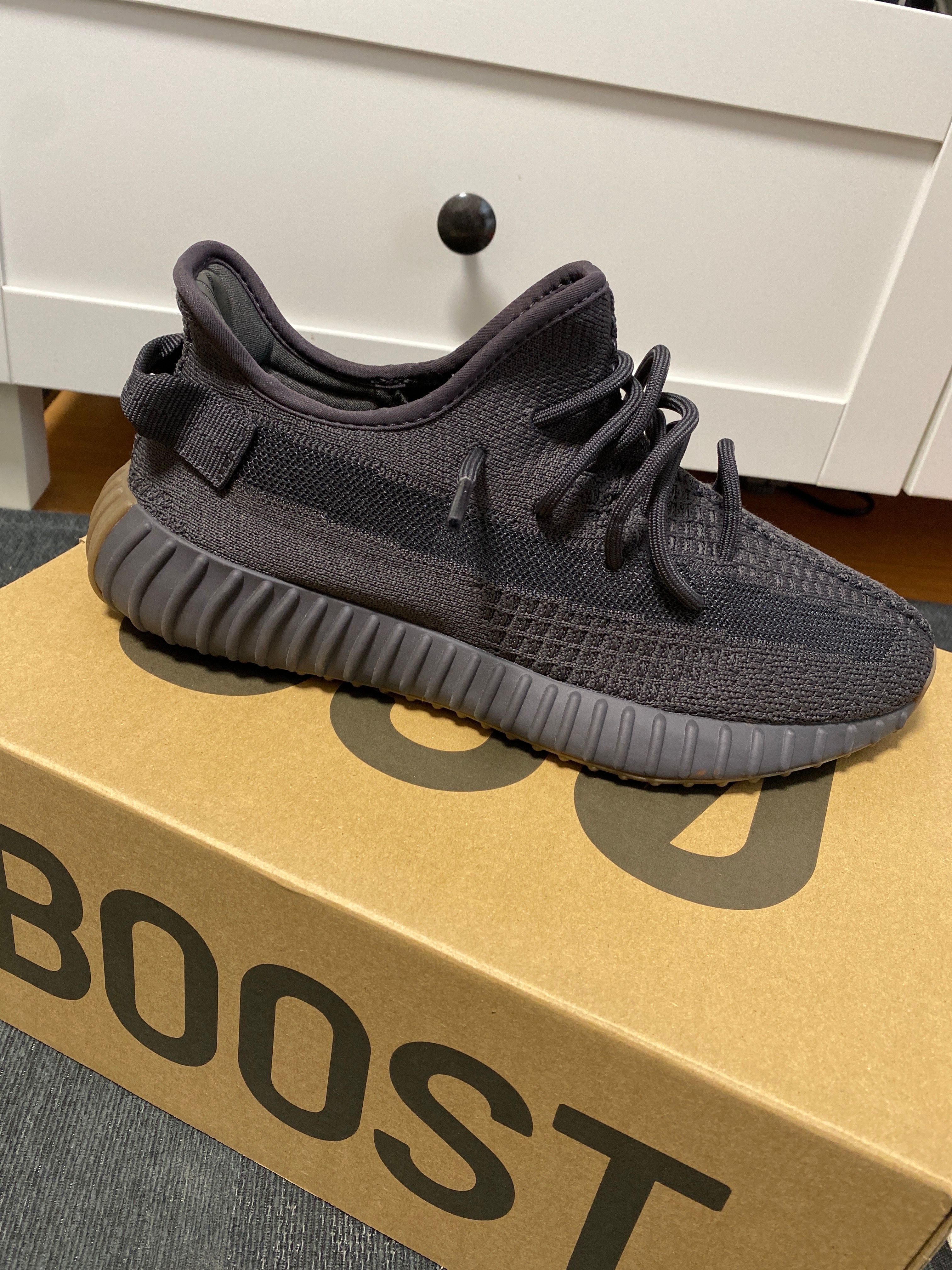  adidas YEEZY Boost 350 V2 "Cinder"