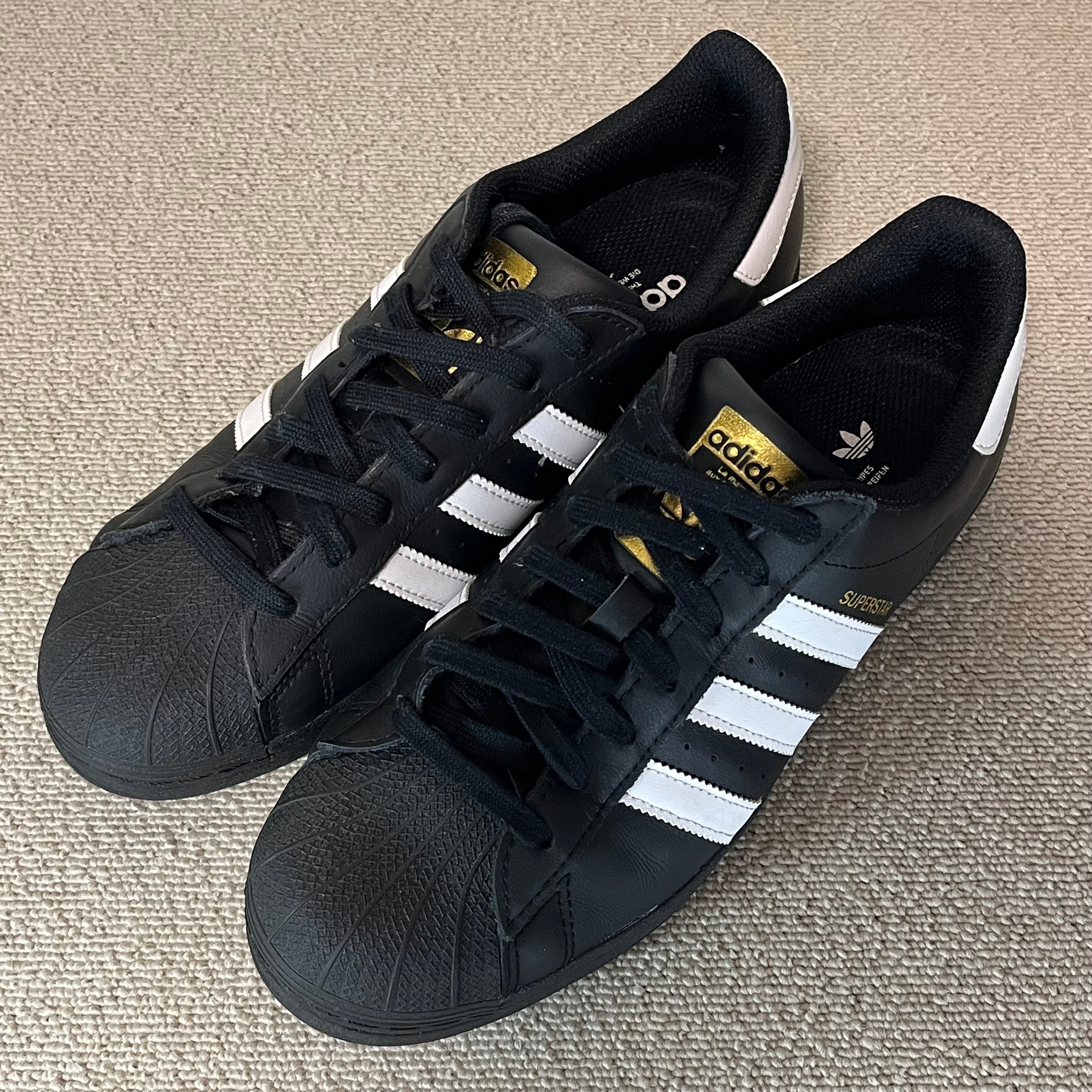 アディダス オリジナルス スーパースター "コア ブラック/フットウェア ホワイト"