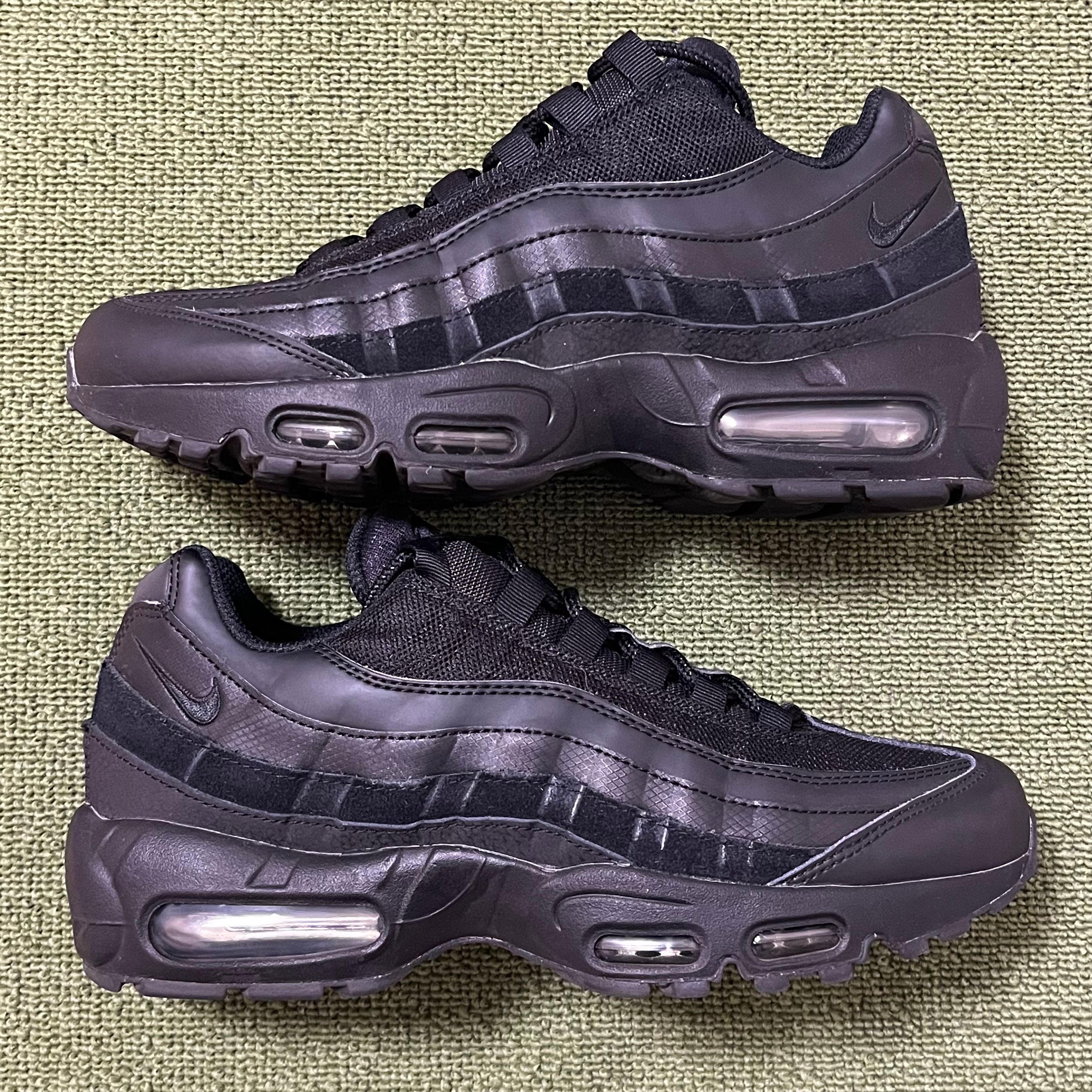 Nike Air Max 95 Essential "Black/Dark Grey/Black"