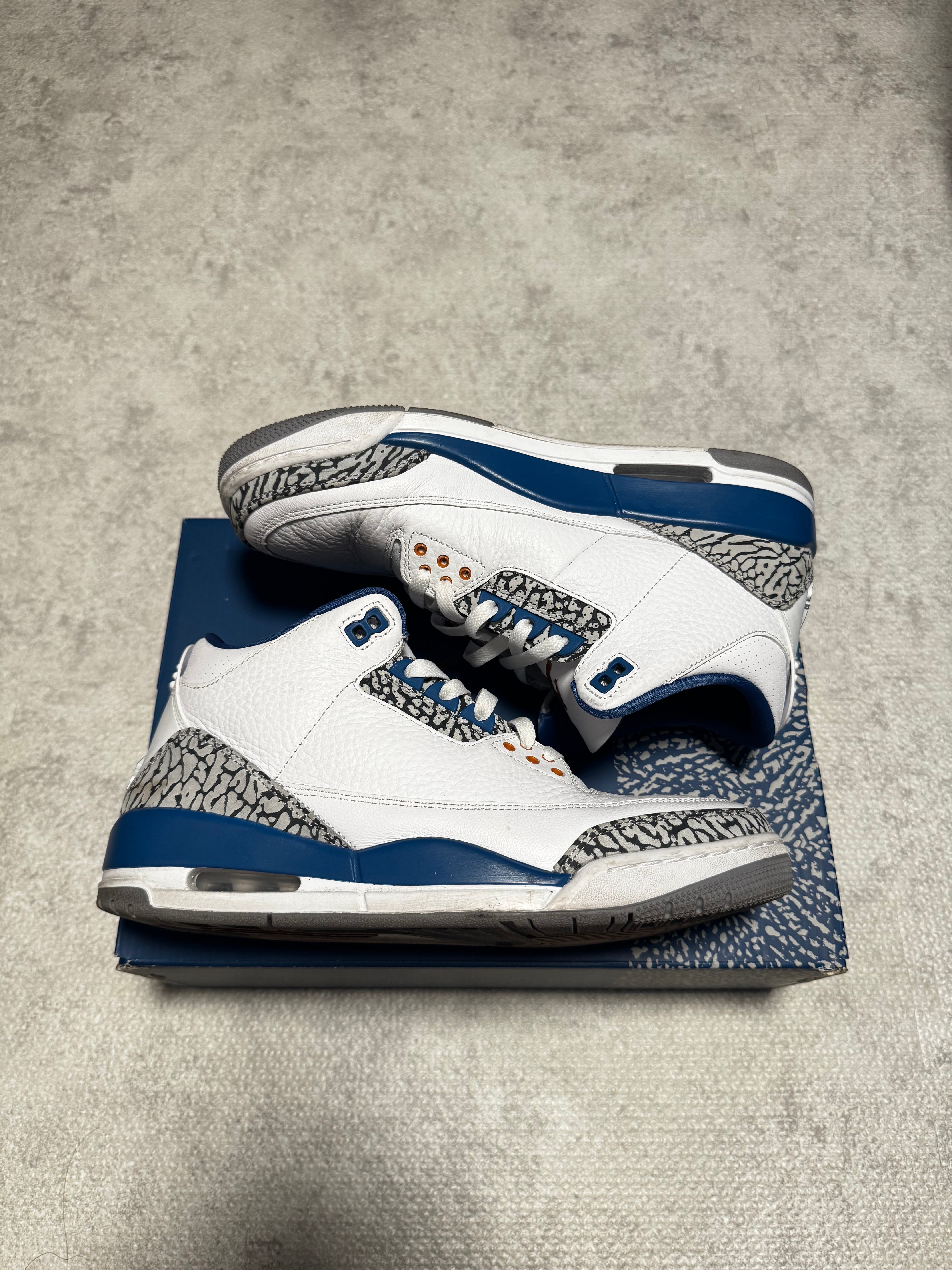Nike Air Jordan 3 Retro "True Blue and Copper"