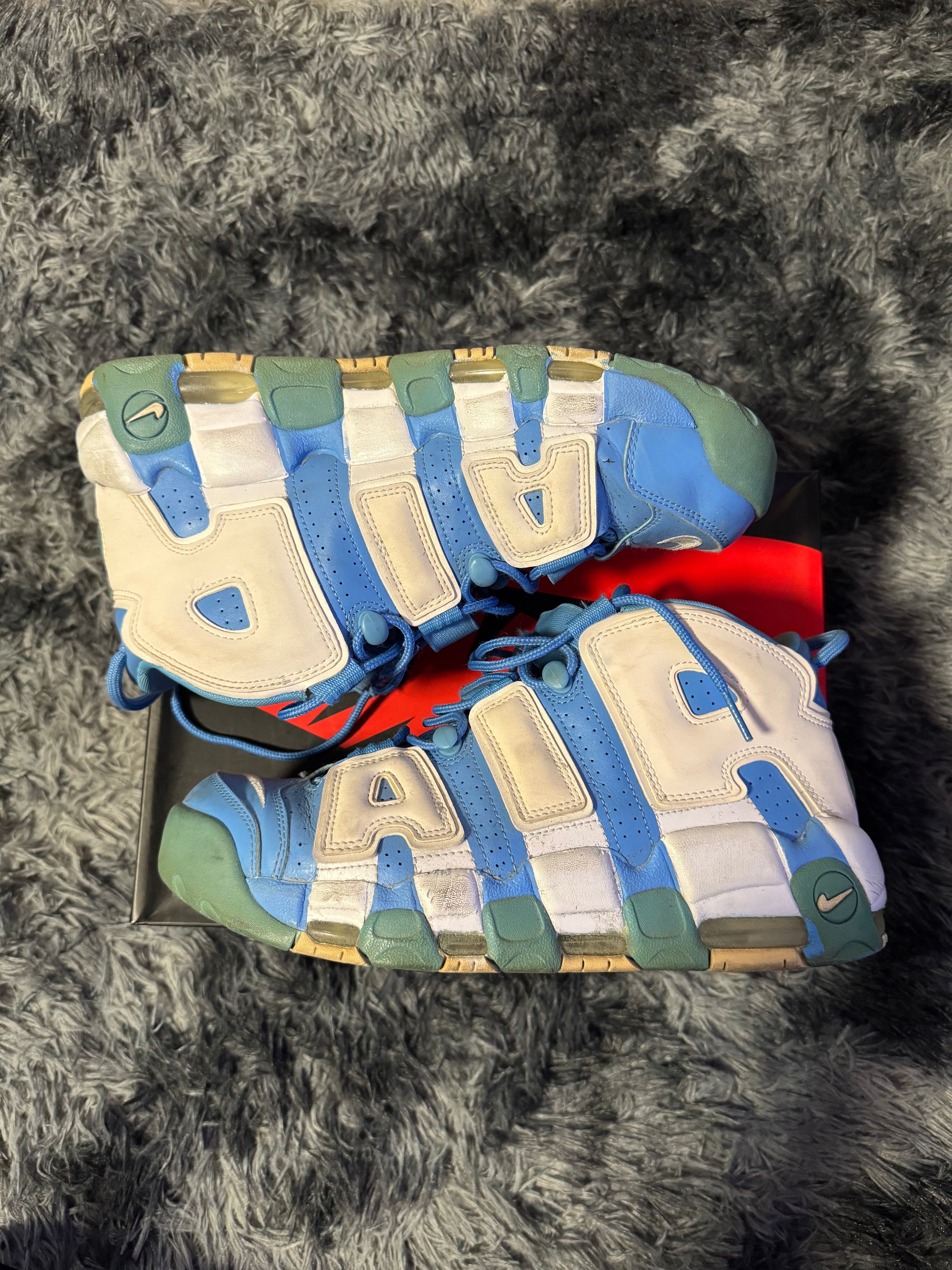NIKE AIR MORE UPTEMPO "UNIVERSITY BLUE"