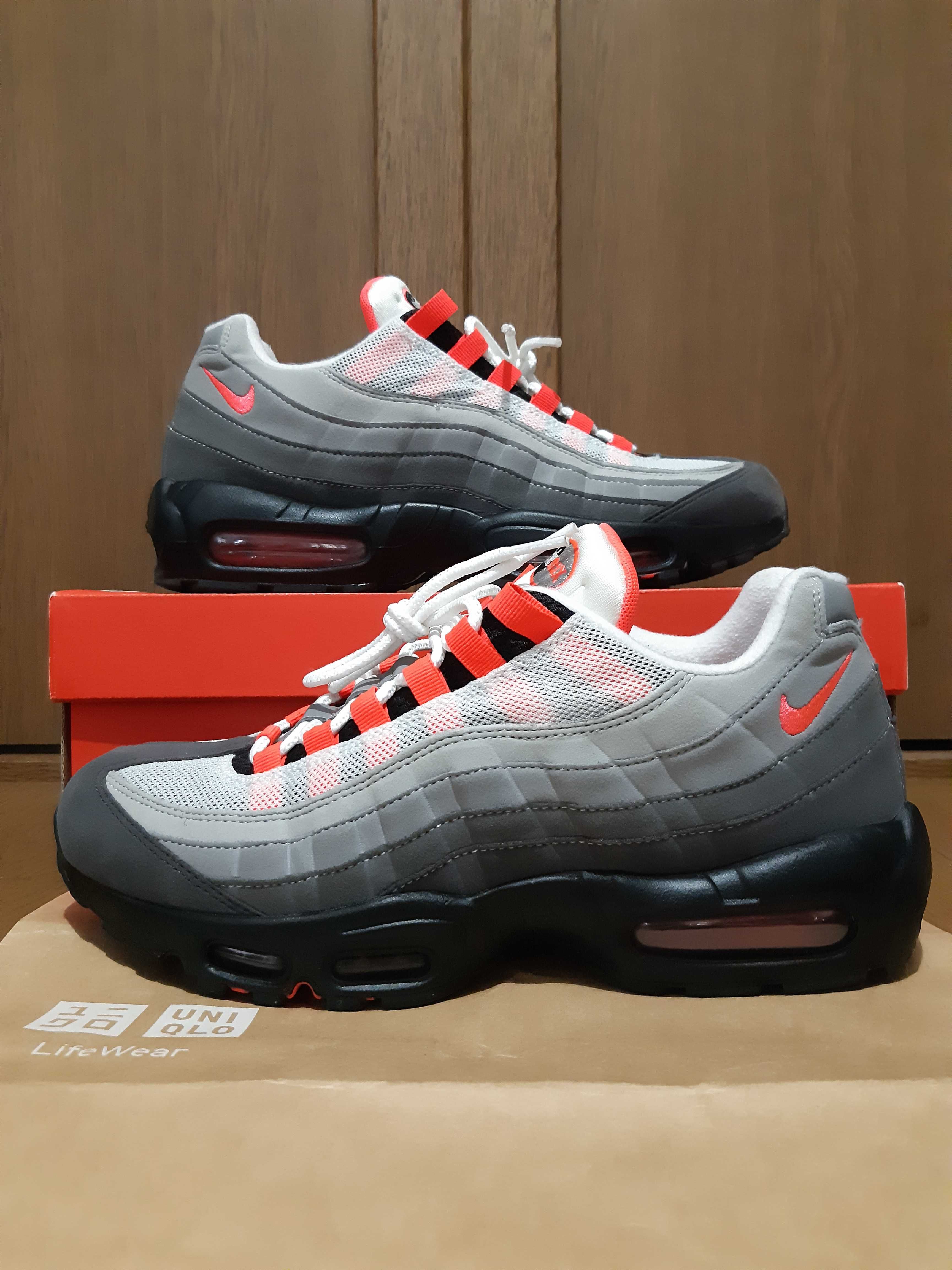 Nike Air Max 95 OG "White/Solar Red"