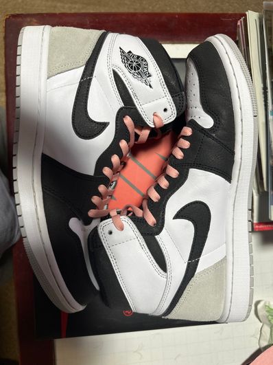 Nike Air Jordan 1 High OG "Bleached Coral"