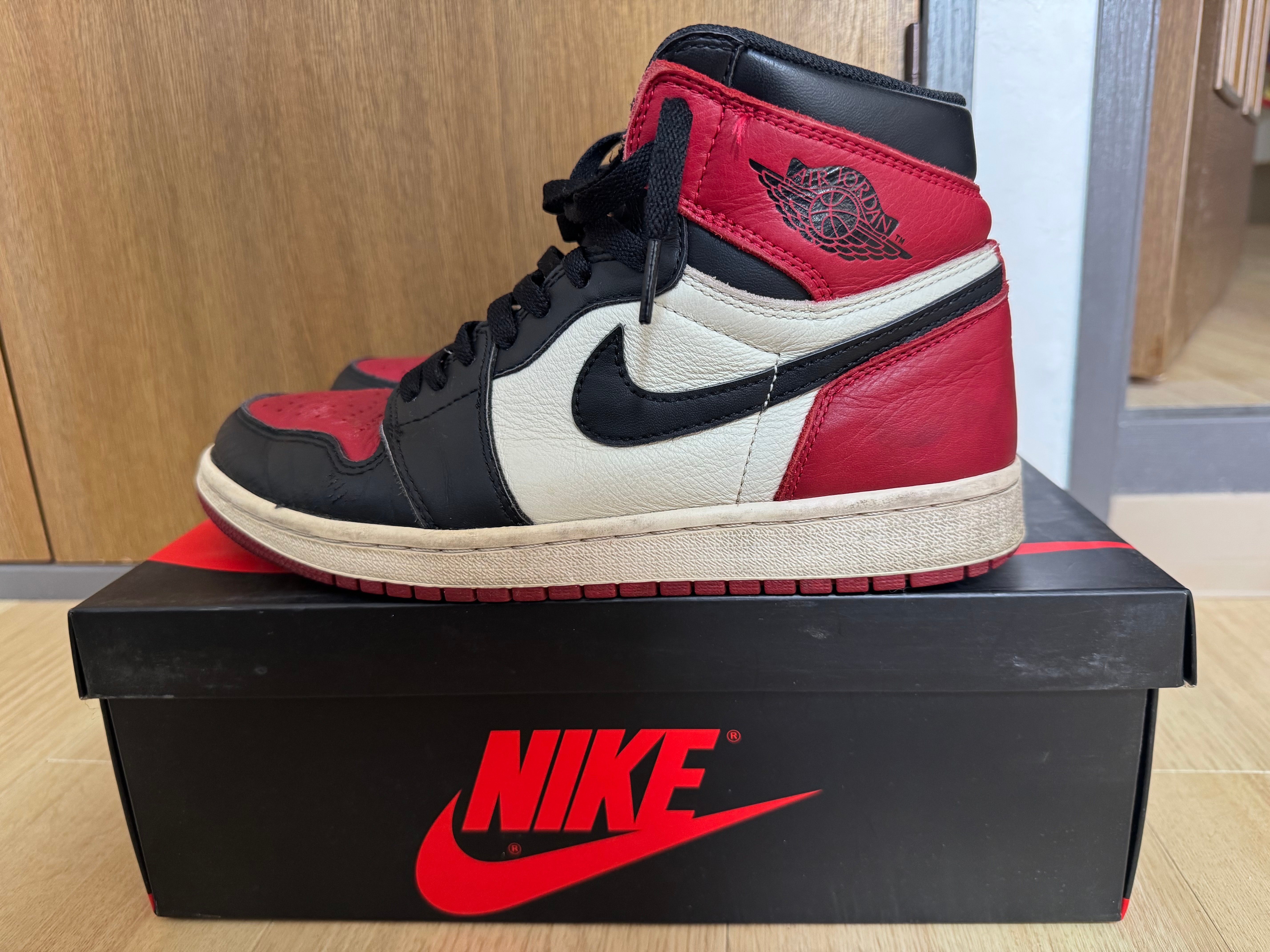 Nike Air Jordan 1 Retro High OG "Bred Toe"