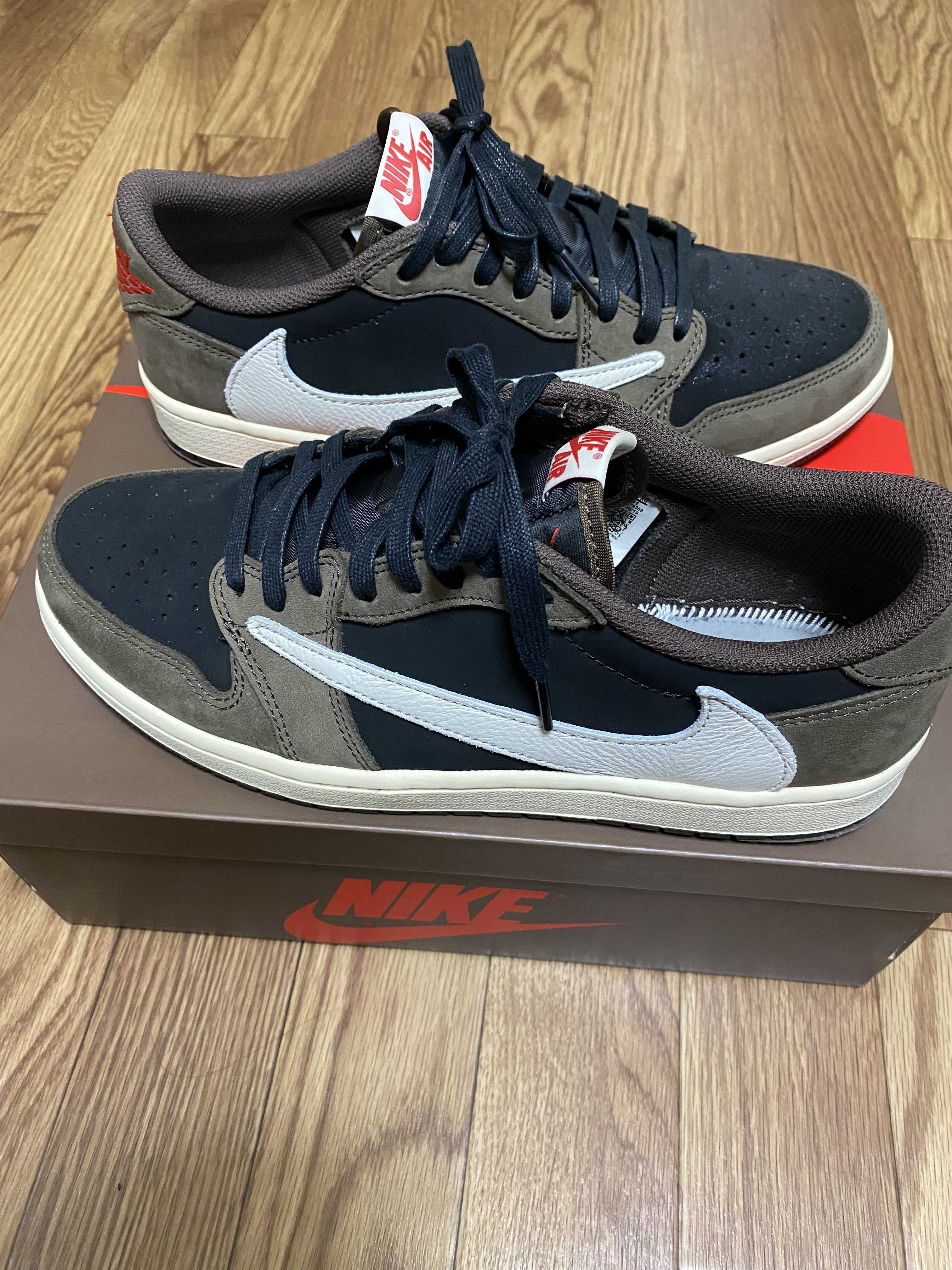 Travis Scott × Nike Air Jordan 1 Low OG SP-T "Black/Dark Mocha"