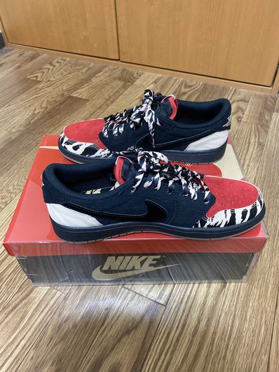 Sole Fly × Nike Air Jordan 1 Low "Black and Sport Red"