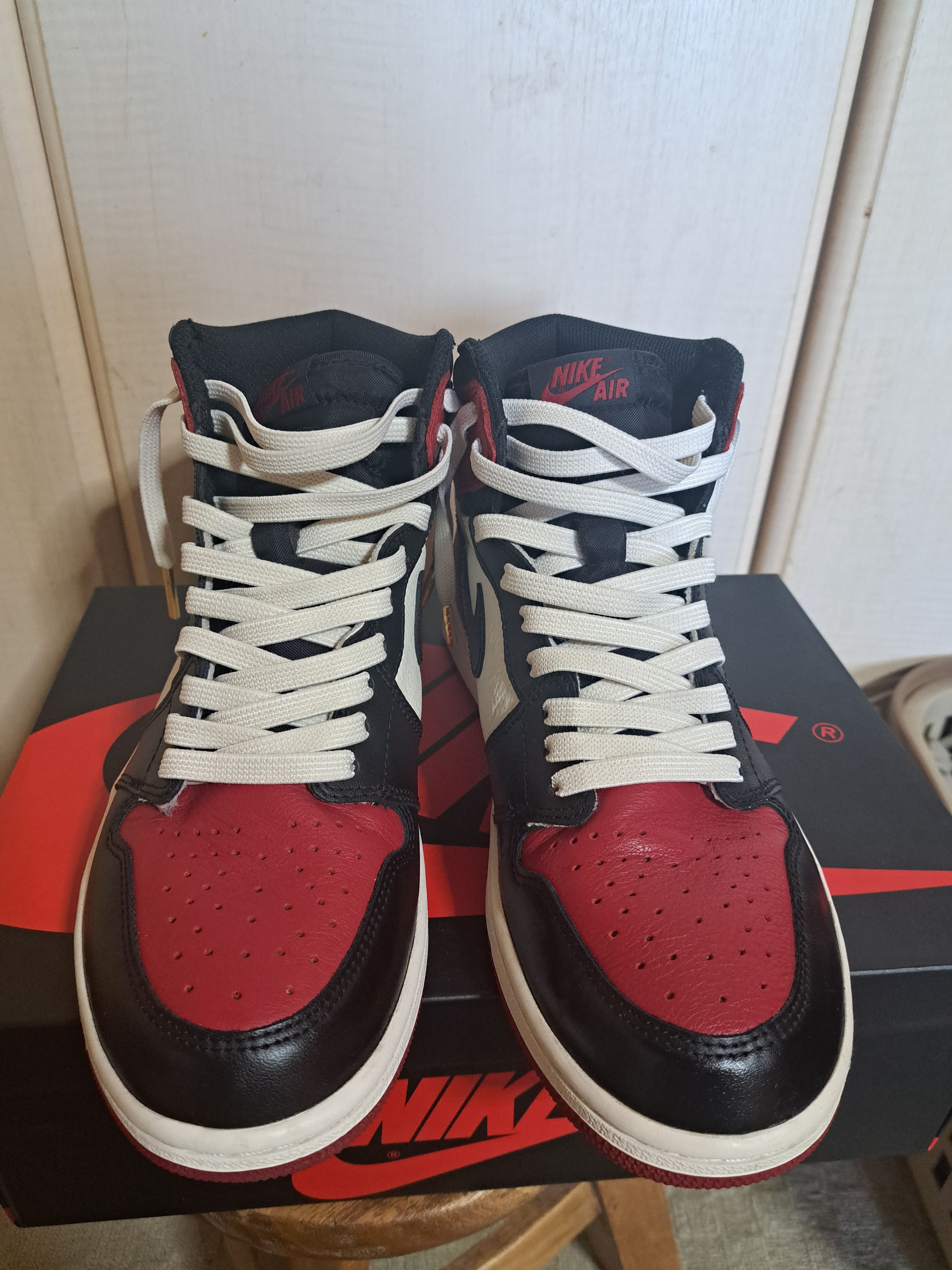 Nike Air Jordan 1 Retro High OG "Bred Toe"