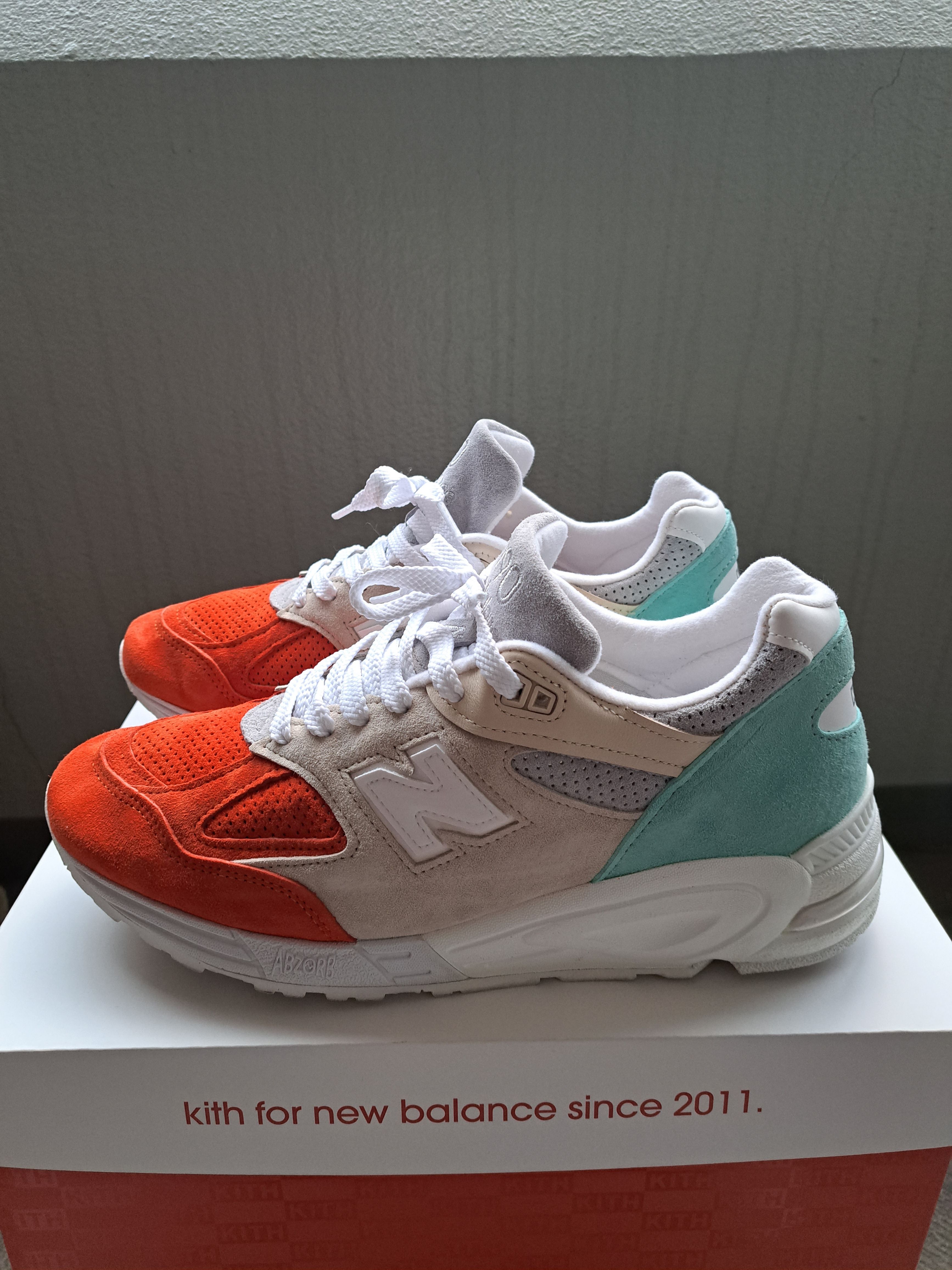 KITH × New Balance 990V2 "Cyclades"