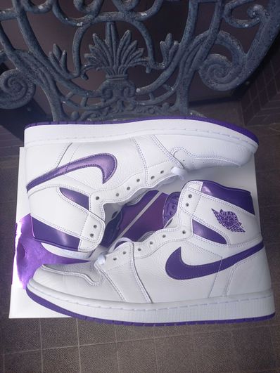Nike Women's Air Jordan 1 High OG "Court Purple"