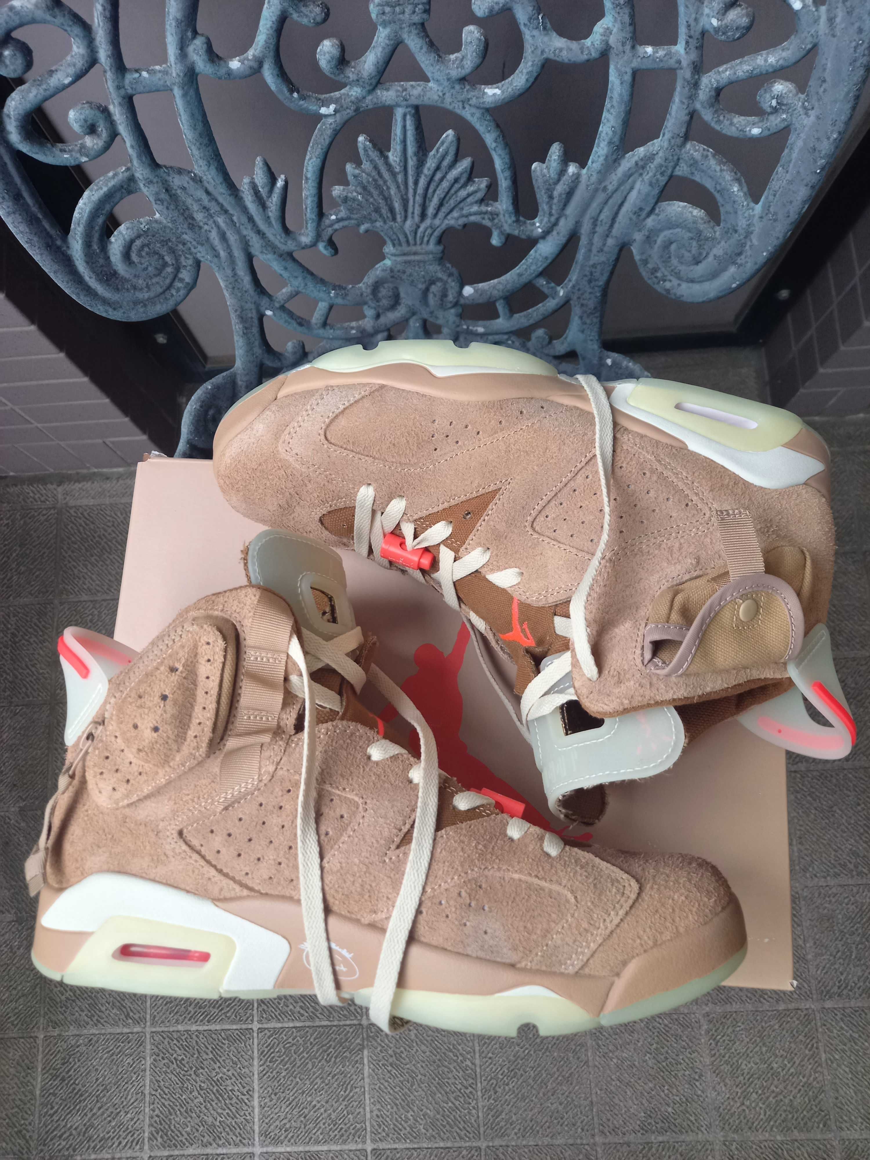 Travis Scott × Nike Air Jordan 6 "British Khaki"