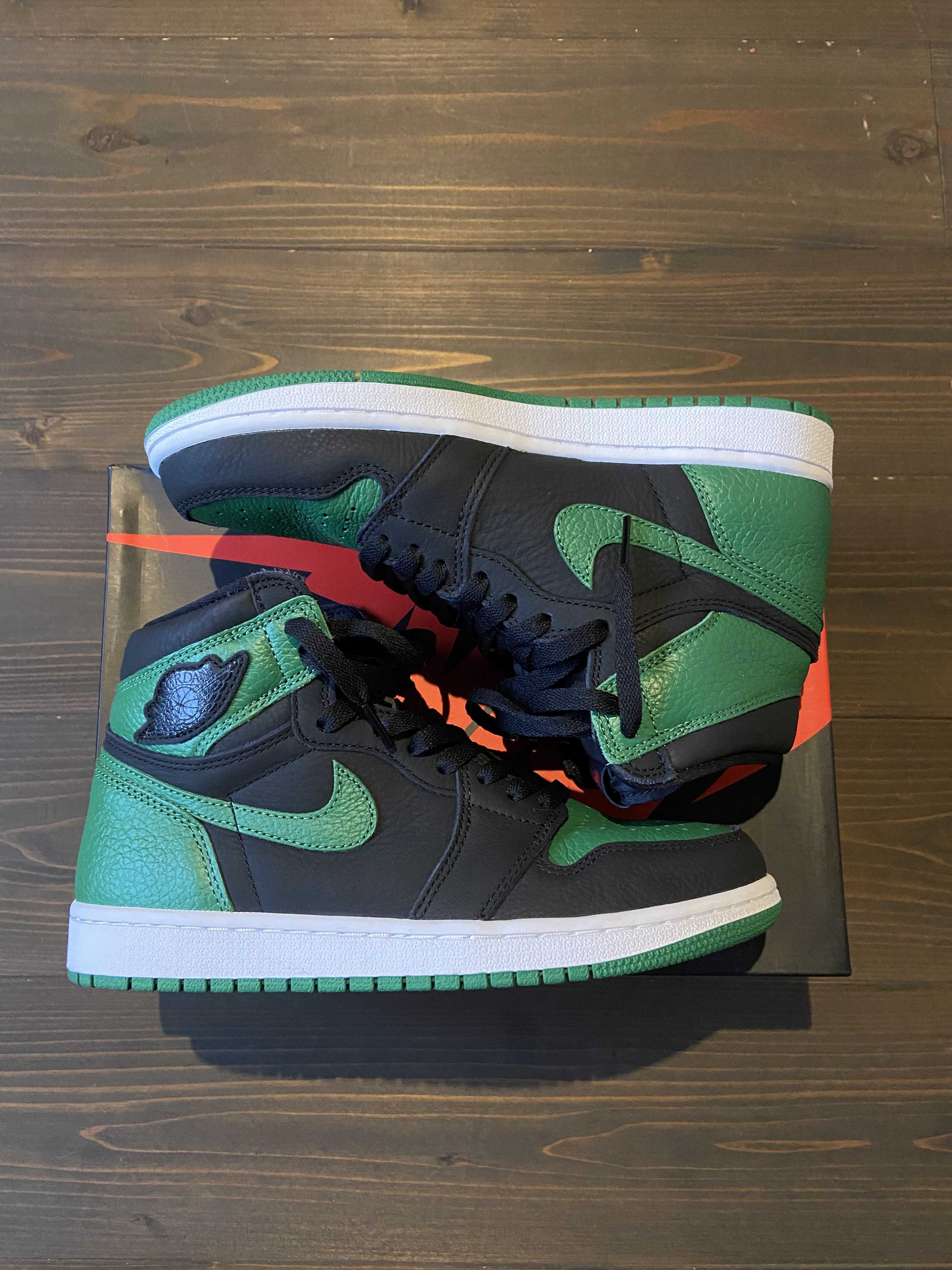 Nike Air Jordan 1 Retro High OG "Black/Pine Green" (2020)      