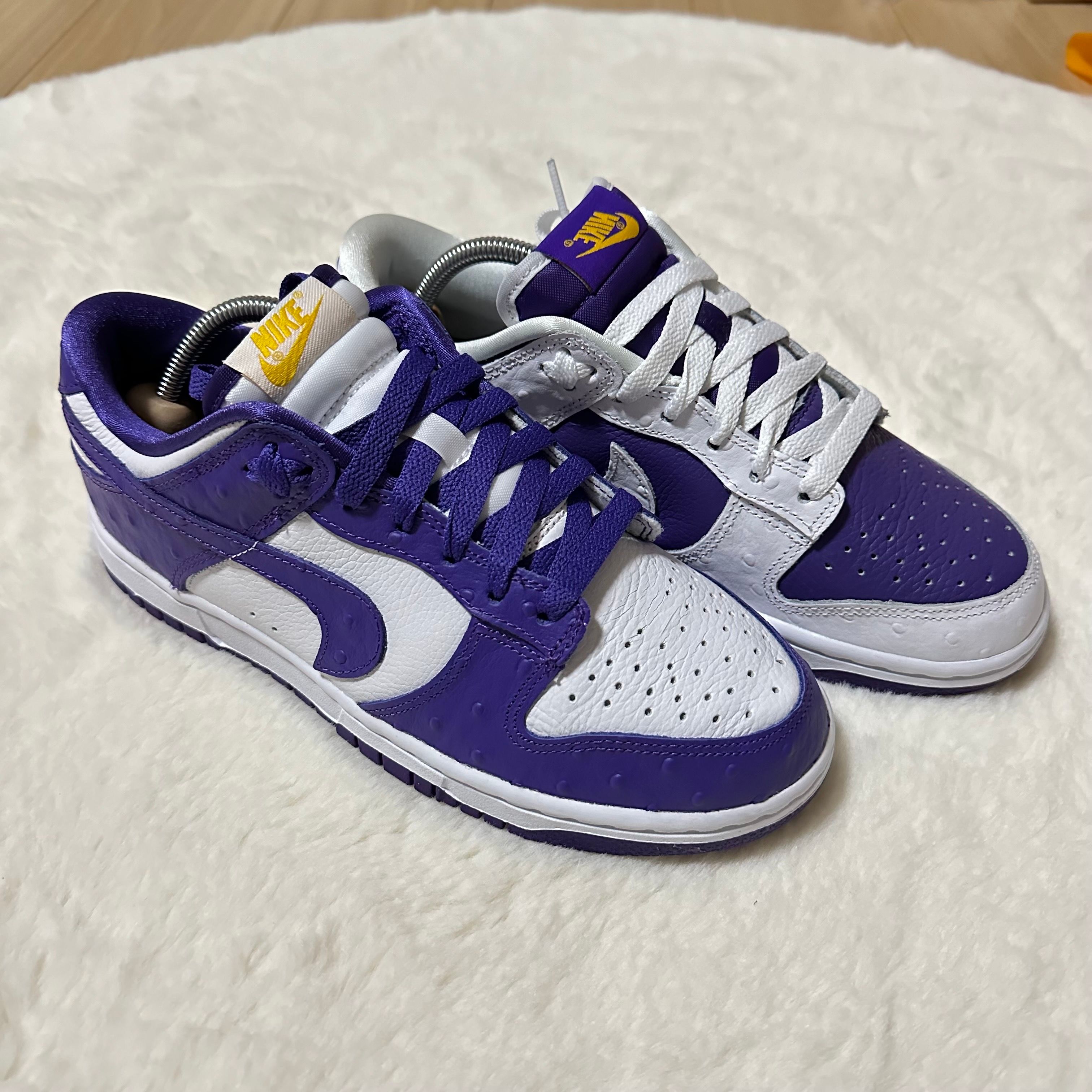 Nike Women's Dunk Low "Made You Look"