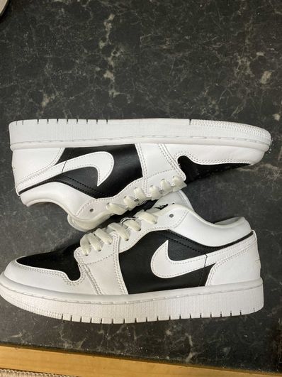 NIKE Women's AIR JORDAN 1 LOW "PANDA"