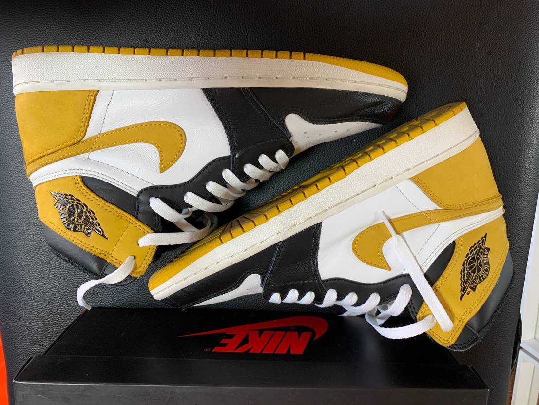 Nike Air Jordan 1 Retro High OG "Black Toe/Yellow Ochre"