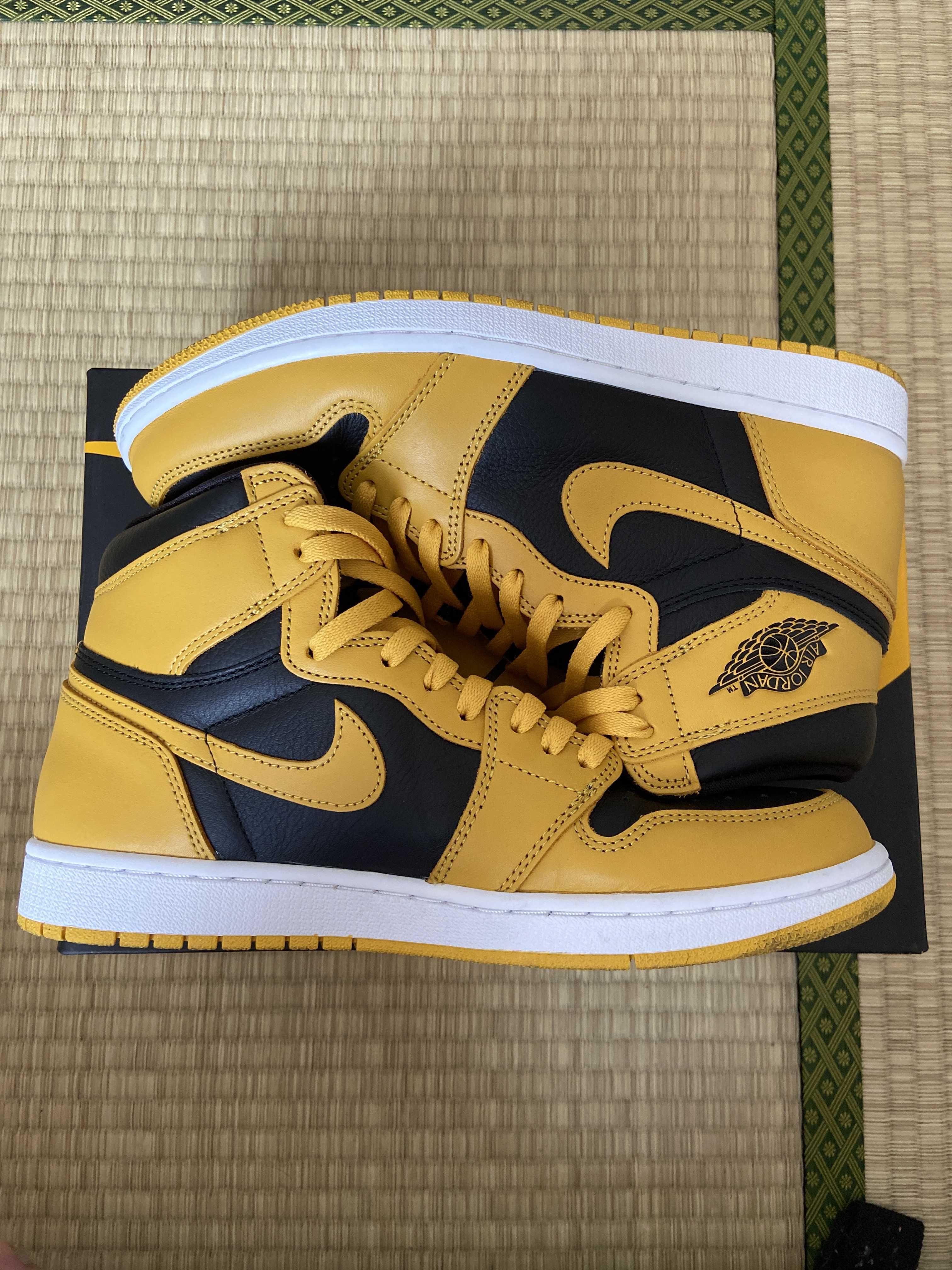Nike Air Jordan 1 High OG "Pollen" 
