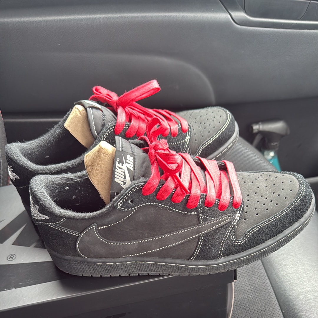 Travis Scott × Nike Air Jordan 1 Low OG SP "Black Phantom"