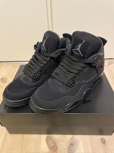 Nike Air Jordan 4 "Black Cat"