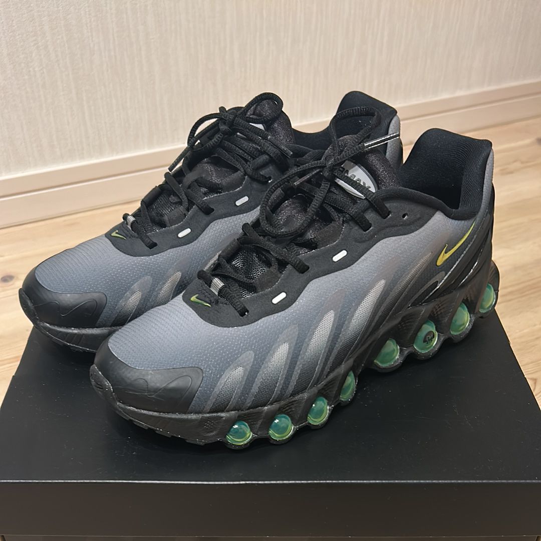 Nike Air Max DN8 "Black/Light Smoke Grey/Black/Volt"